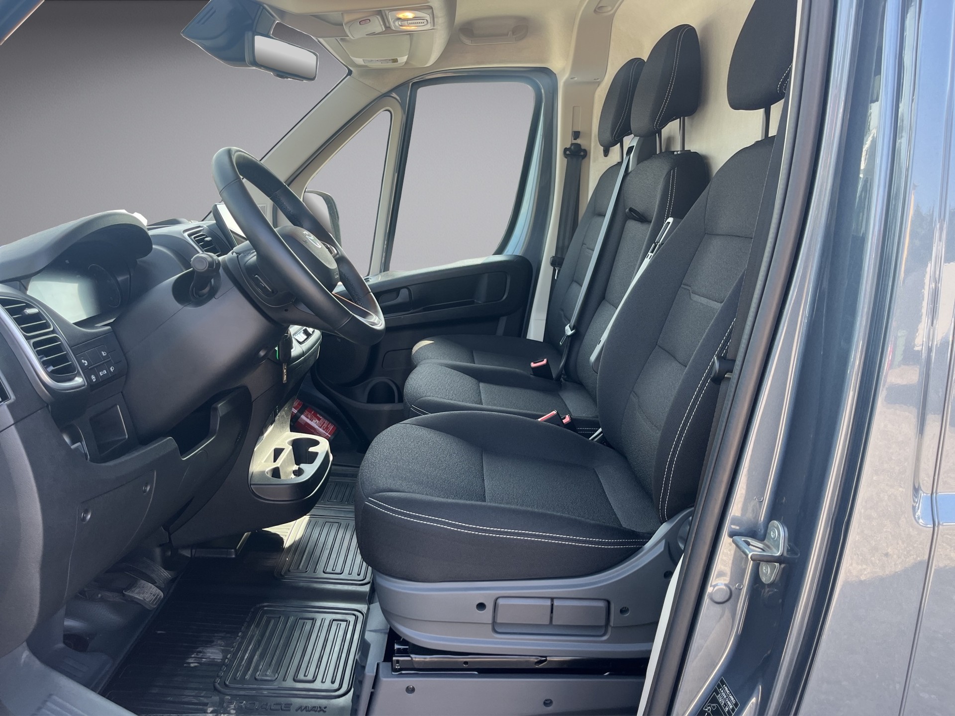 TOYOTA L3H2, Executive, 180 PS, Automat, Vollausstattung-image-8