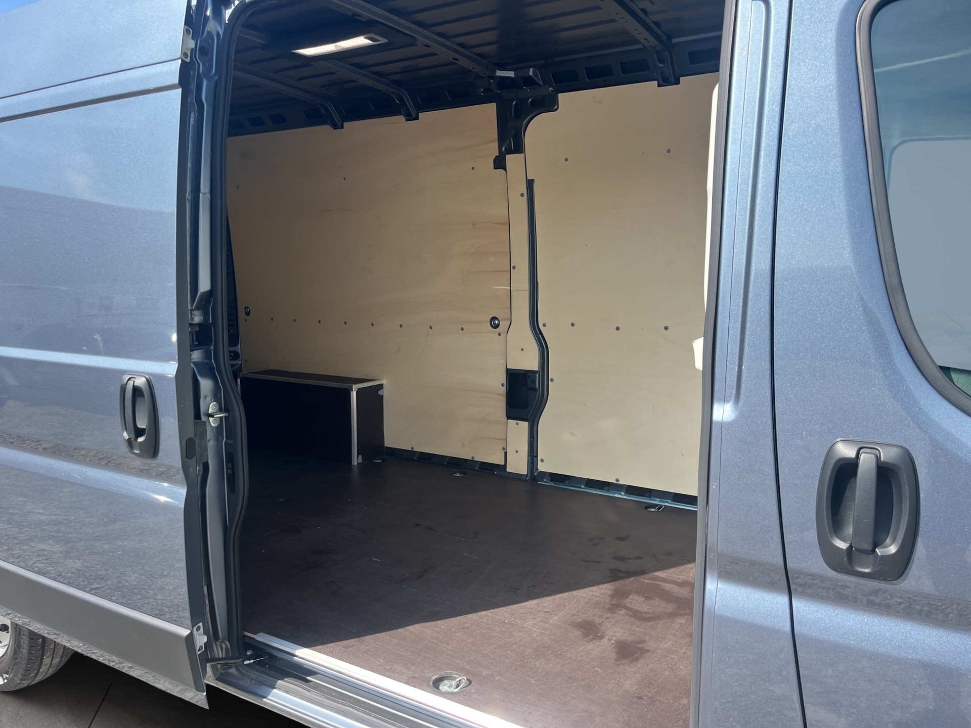 TOYOTA L3H2, Executive, 180 PS, Automat, Vollausstattung-image-14