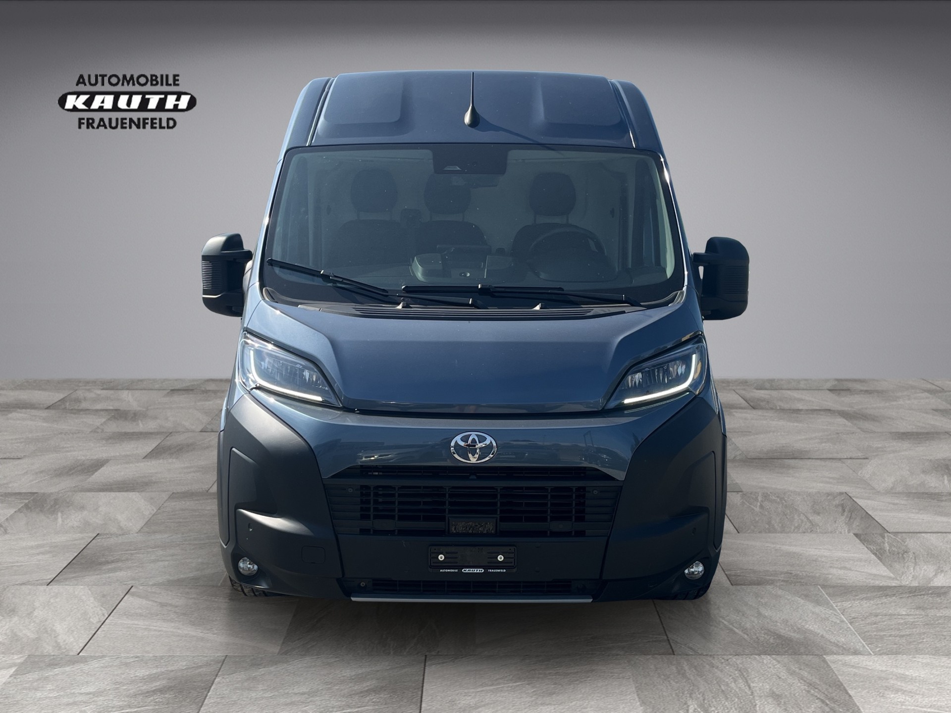 TOYOTA L3H2, Executive, 180 PS, Automat, Vollausstattung-image-3