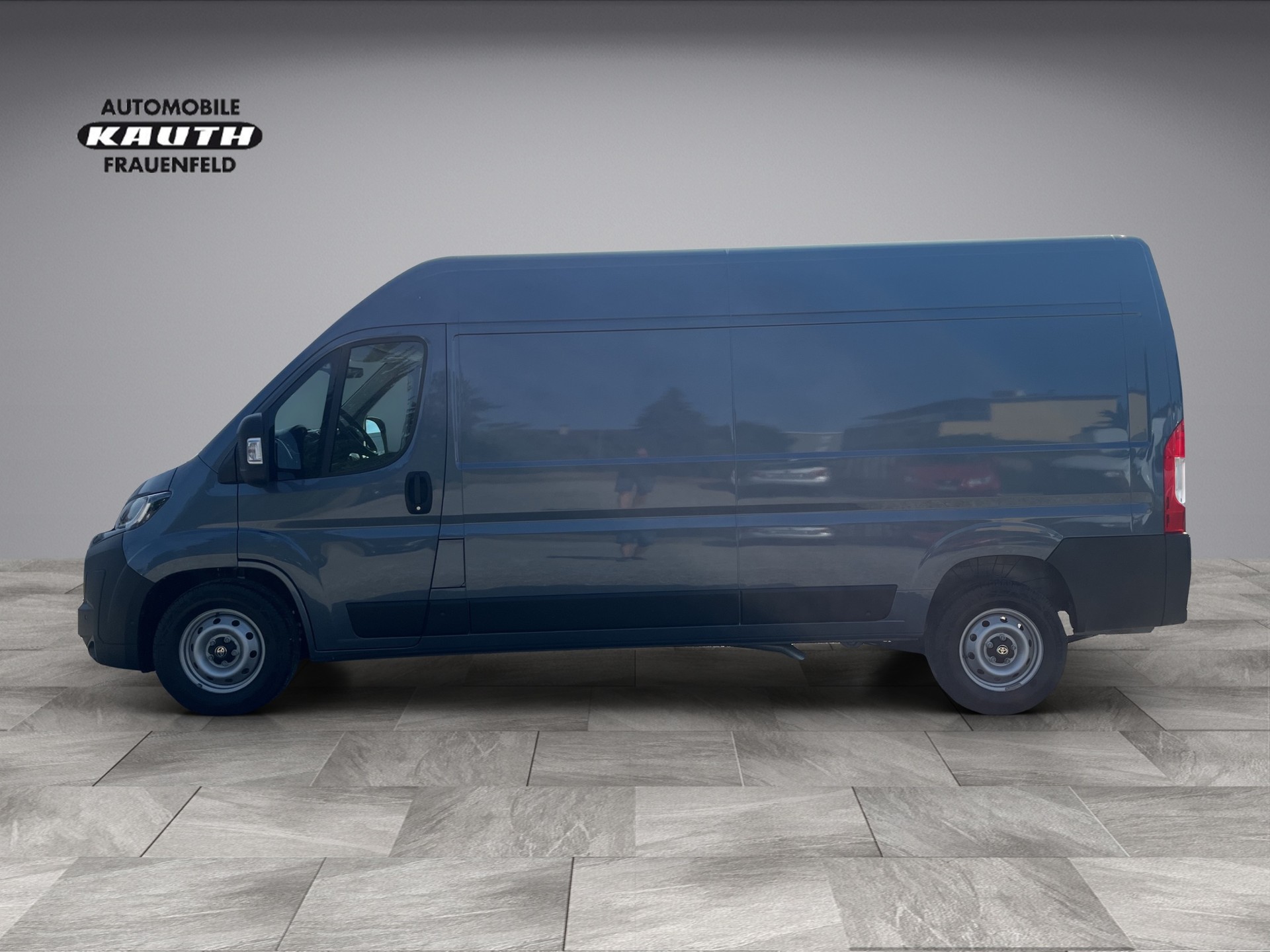 TOYOTA L3H2, Executive, 180 PS, Automat, Vollausstattung-image-1