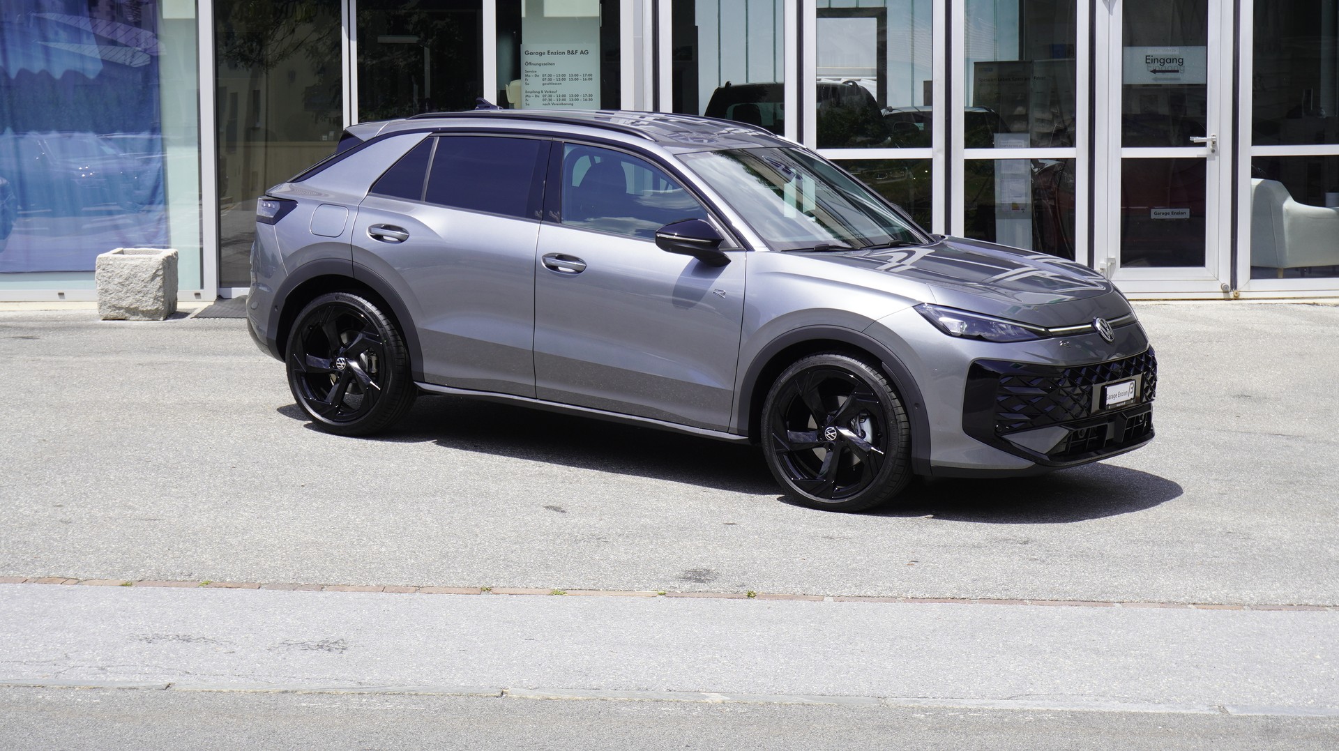 VW T-Roc 1.5 eTSI mHEV R-Line DSG-image-6