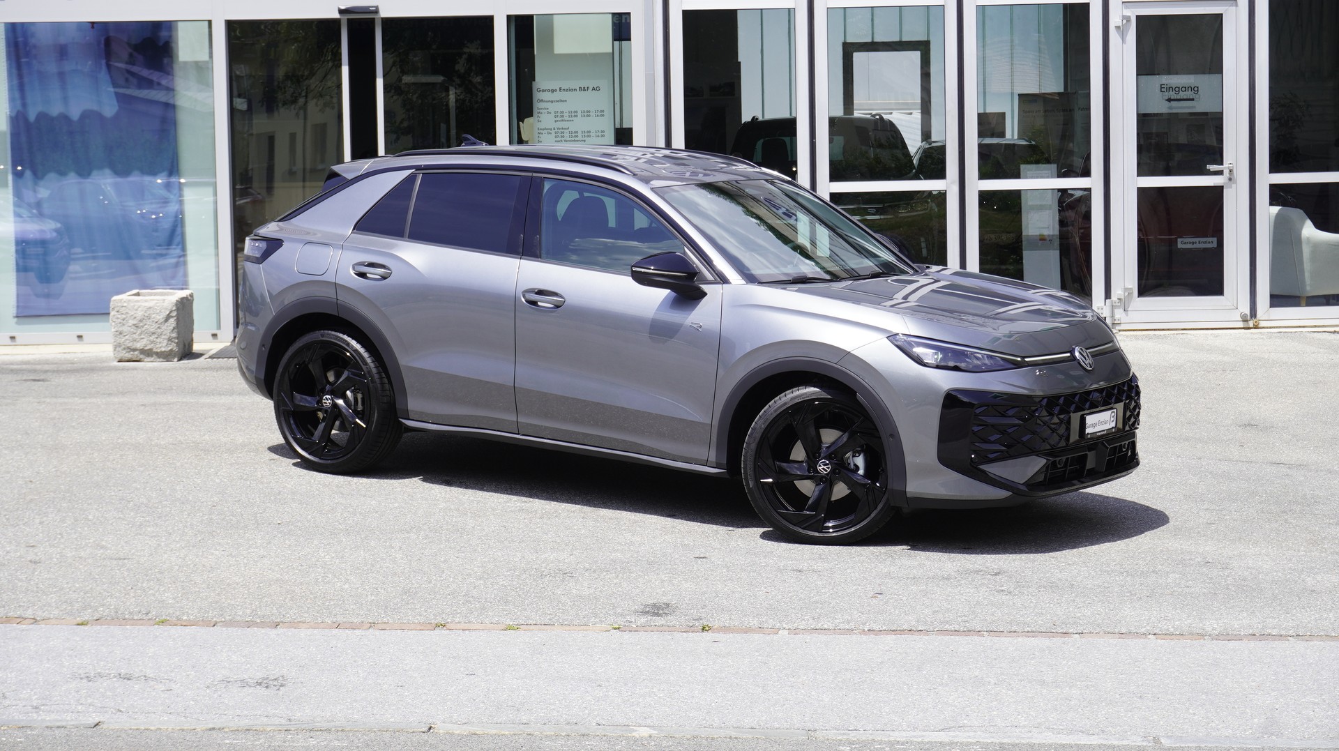 VW T-Roc 1.5 eTSI mHEV R-Line DSG-image-5