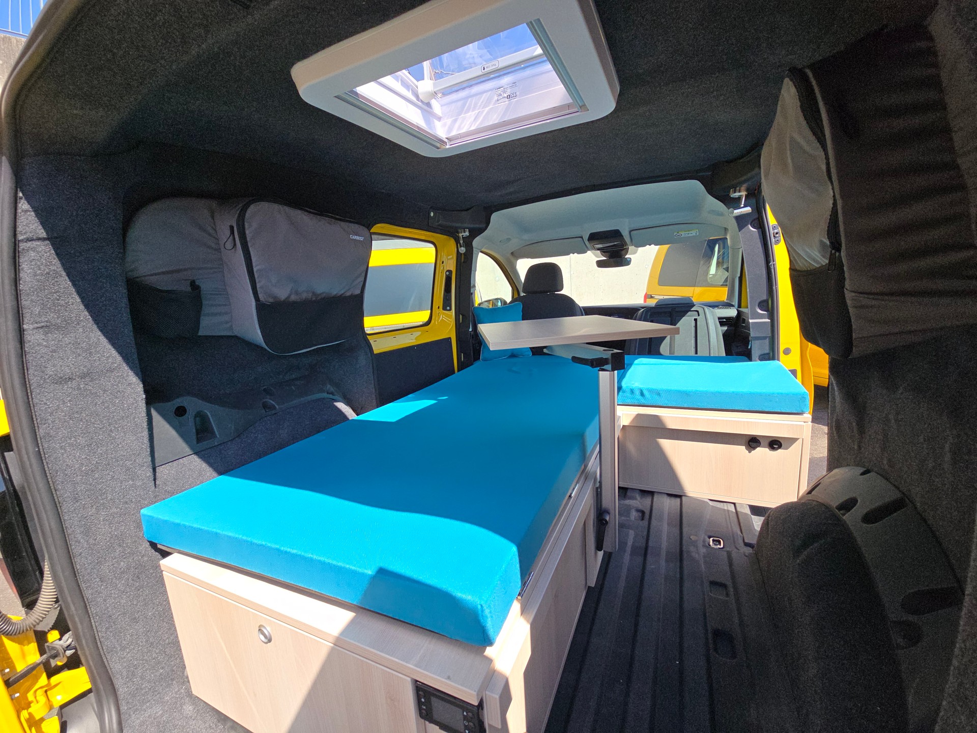 VW CADDY 2.0 TDI 122PS - neues Model - AlIrad - Klima - Fensterbus-image-11