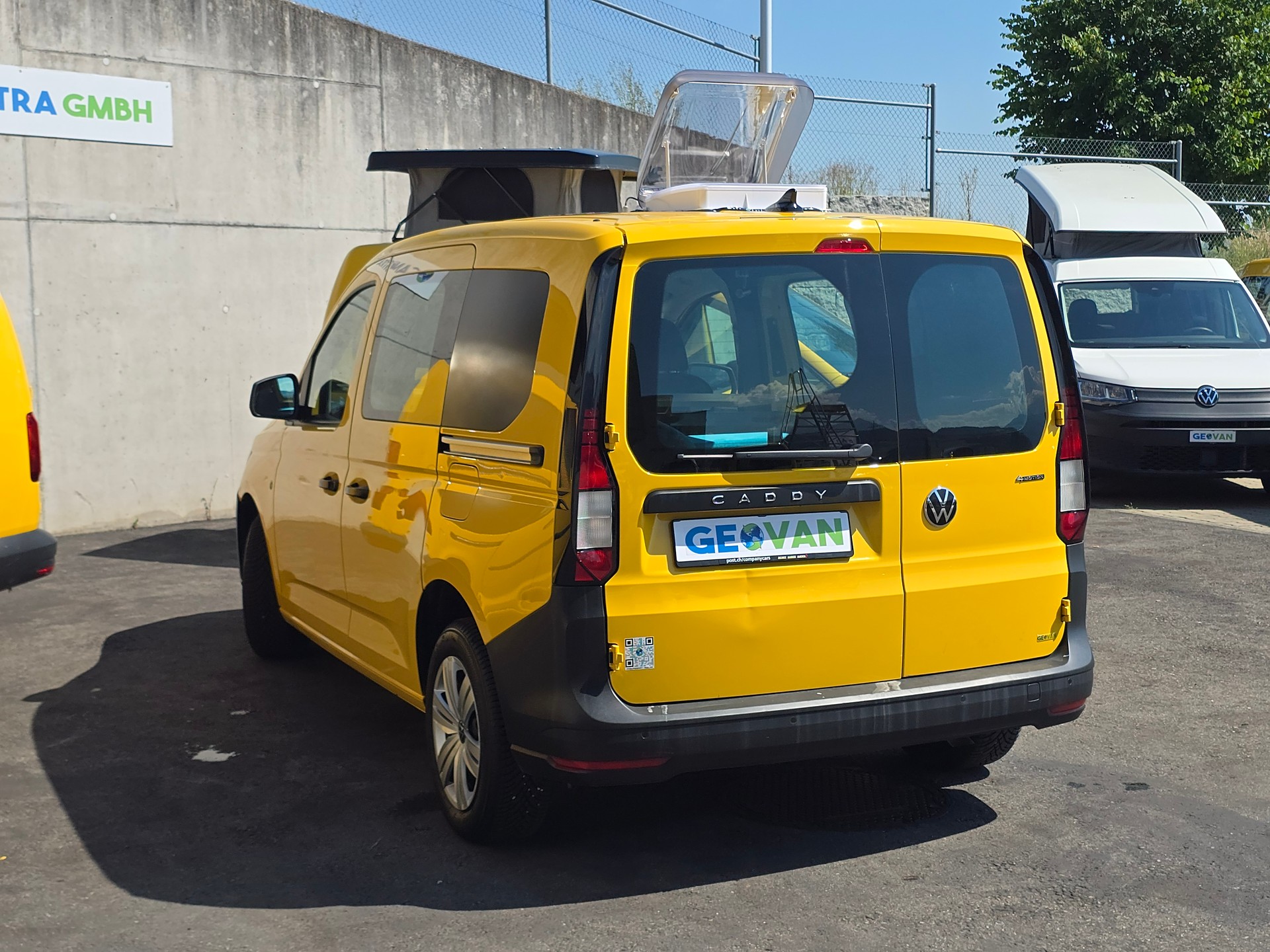 VW CADDY 2.0 TDI 122PS - neues Model - AlIrad - Klima - Fensterbus-image-10