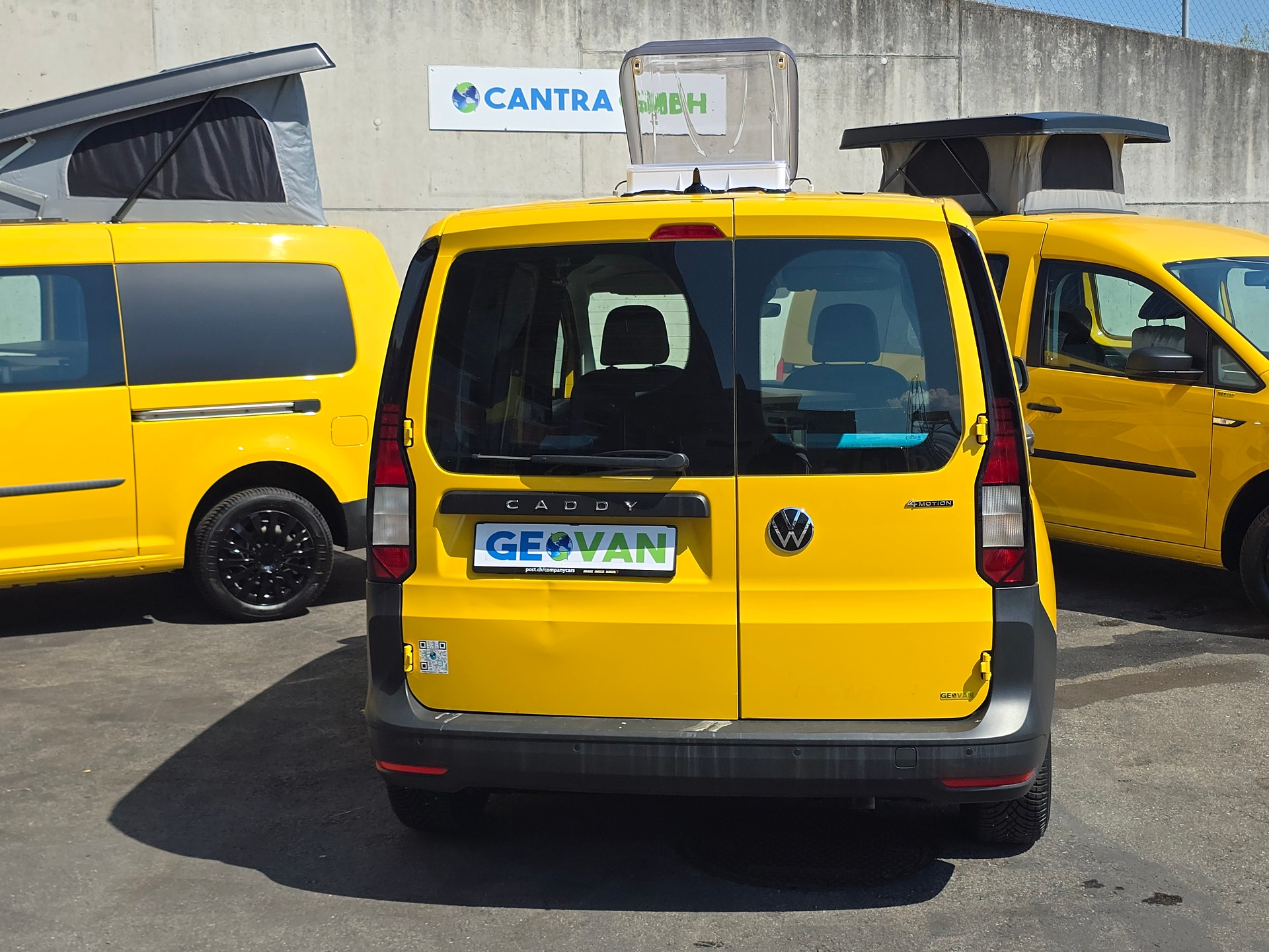 VW CADDY 2.0 TDI 122PS - neues Model - AlIrad - Klima - Fensterbus-image-8
