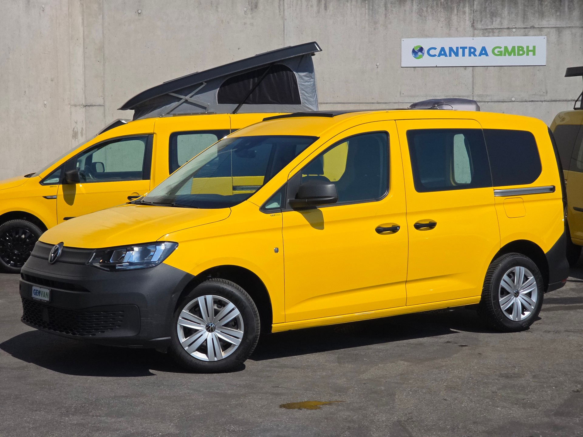 VW CADDY 2.0 TDI 122PS - neues Model - AlIrad - Klima - Fensterbus-image-2