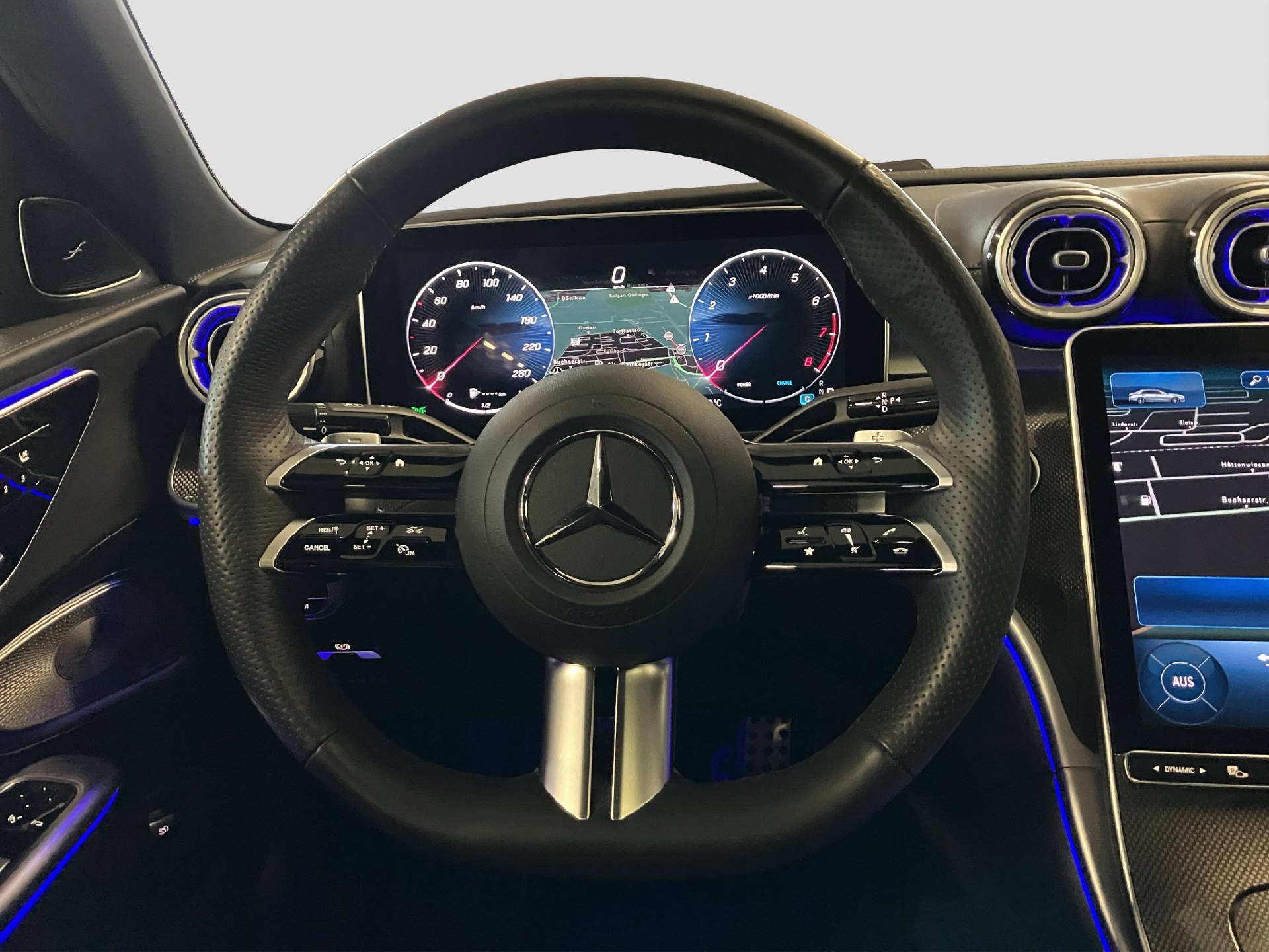 MERCEDES-BENZ C 200 AMG Line 4MATIC-image-8