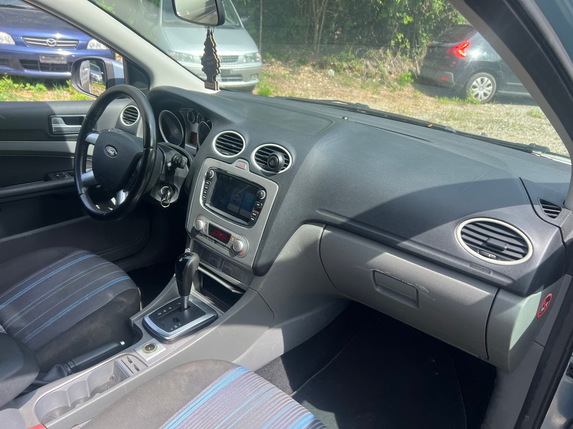 FORD Focus 2.0i Carving Automatic-image-10