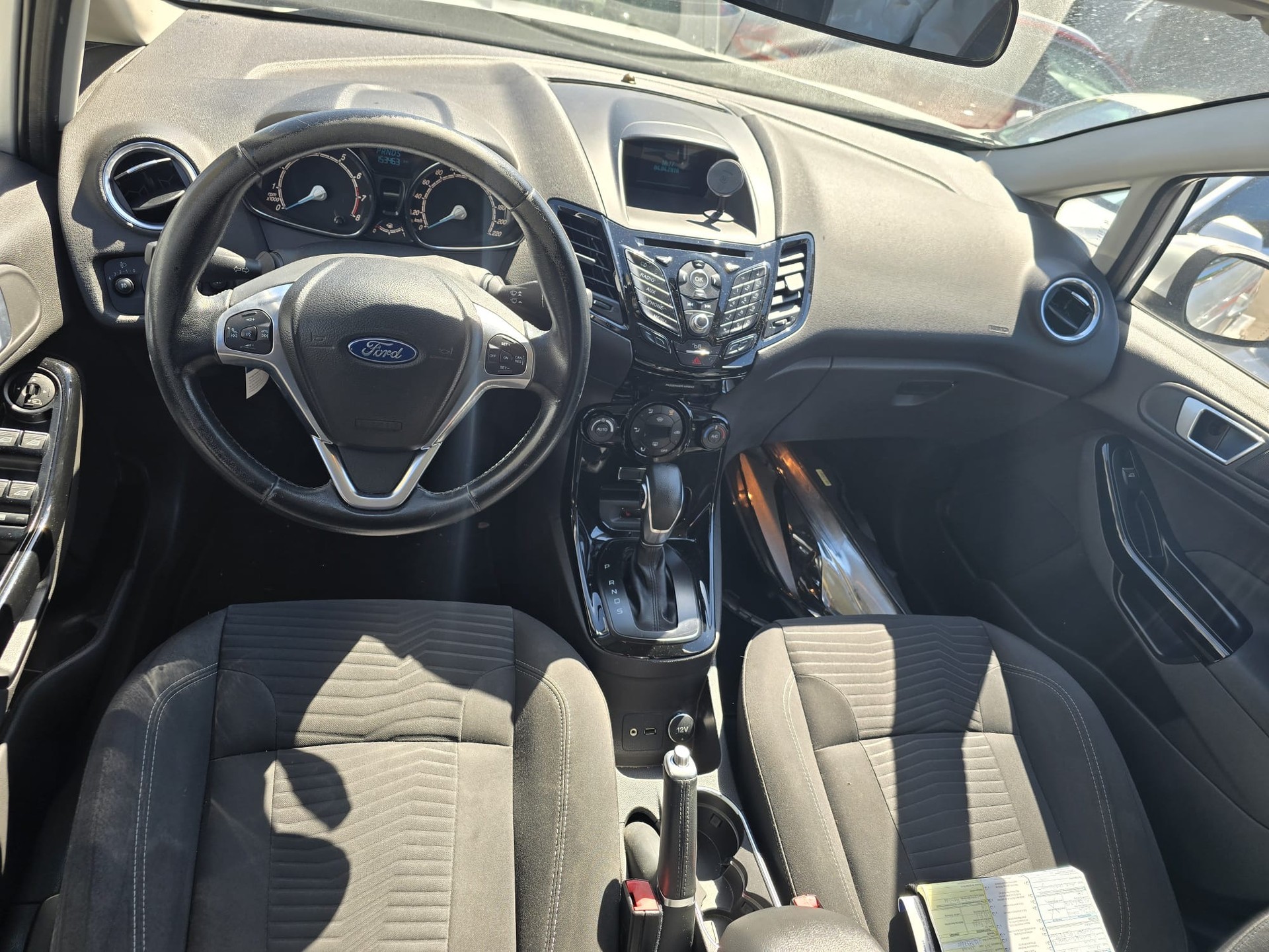 FORD Fiesta 1.0 SCTi Titanium PowerShift-image-12
