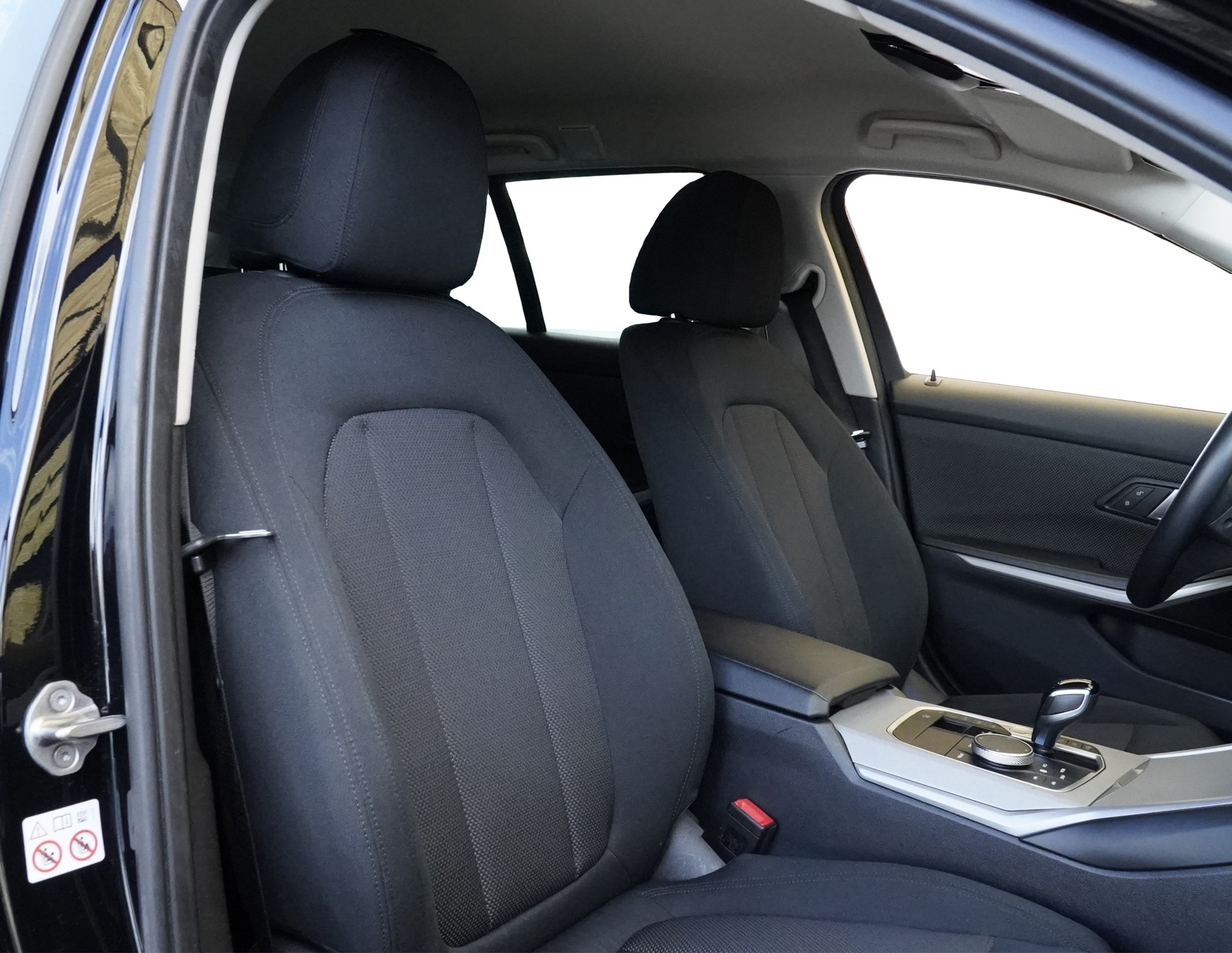 BMW 320e xDrive Touring Fleet Edition Steptronic *CH Fahrzeug*-image-14