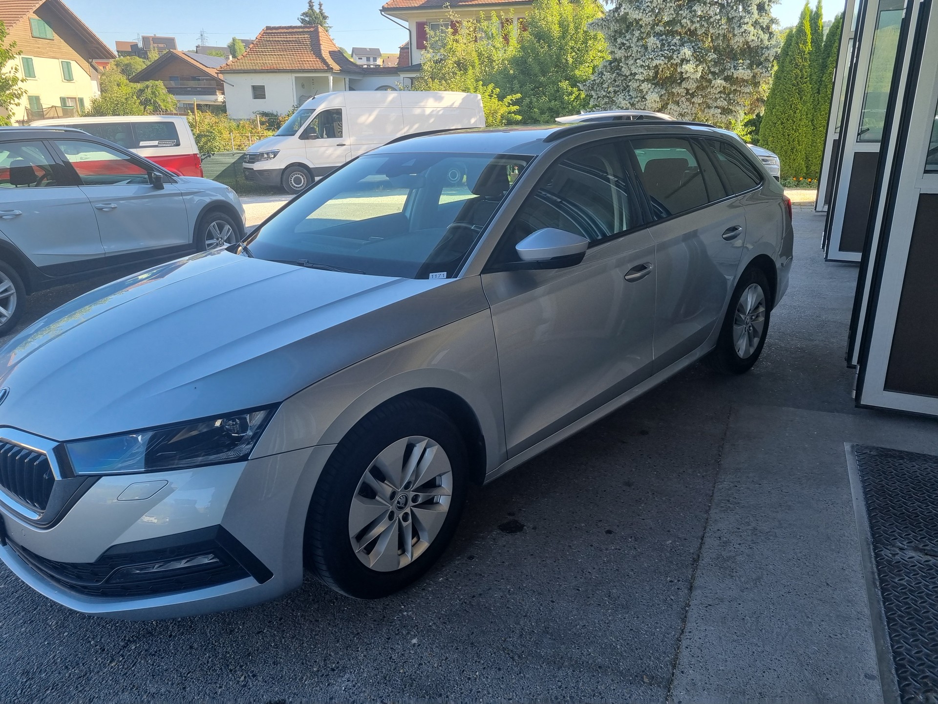 SKODA Octavia Combi 2.0 TDI DSG Ambition 4x4-image-6
