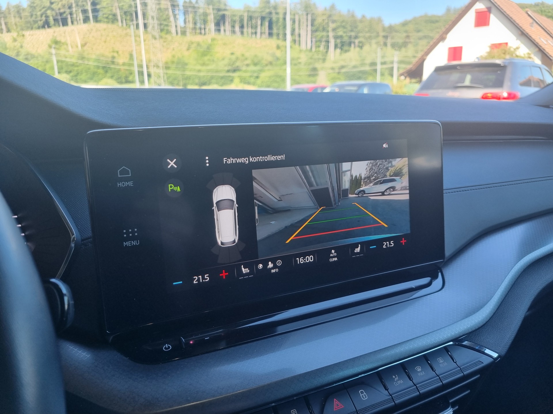 SKODA Octavia Combi 2.0 TDI DSG Ambition 4x4-image-11