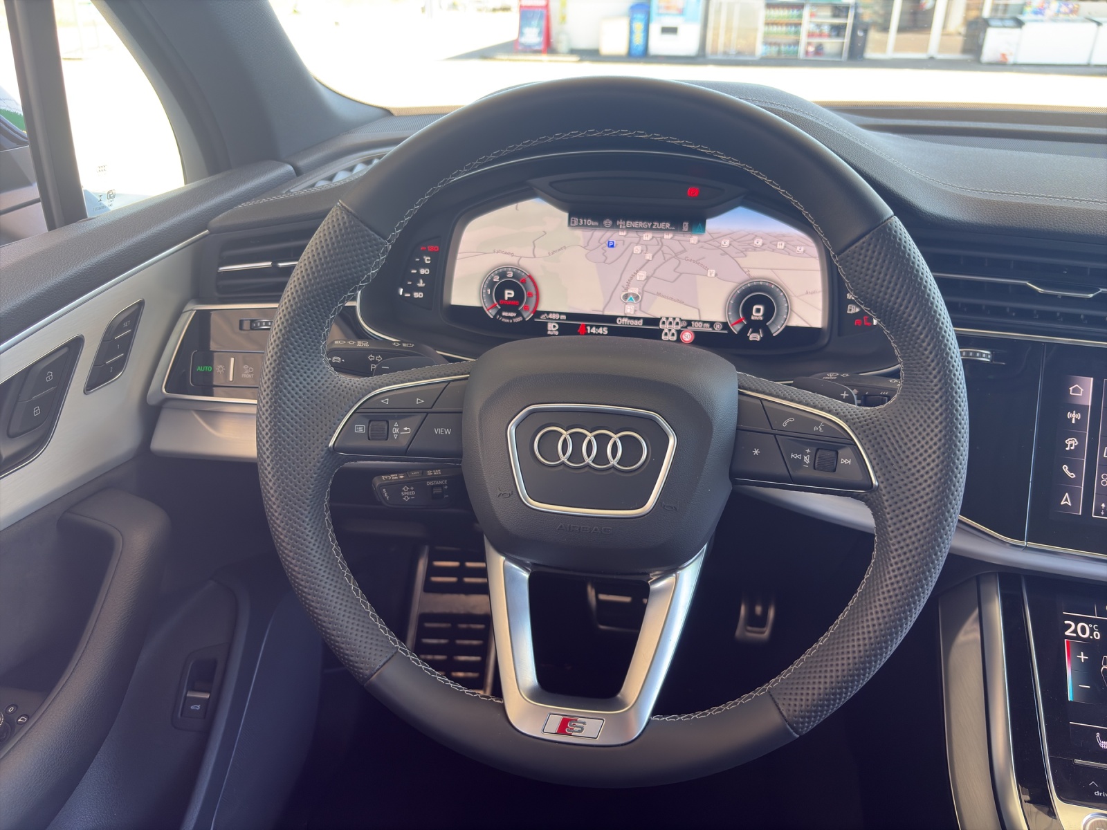 AUDI Q7 SUV 3.0 45 TDI S Line quattro T-Tronic-image-11