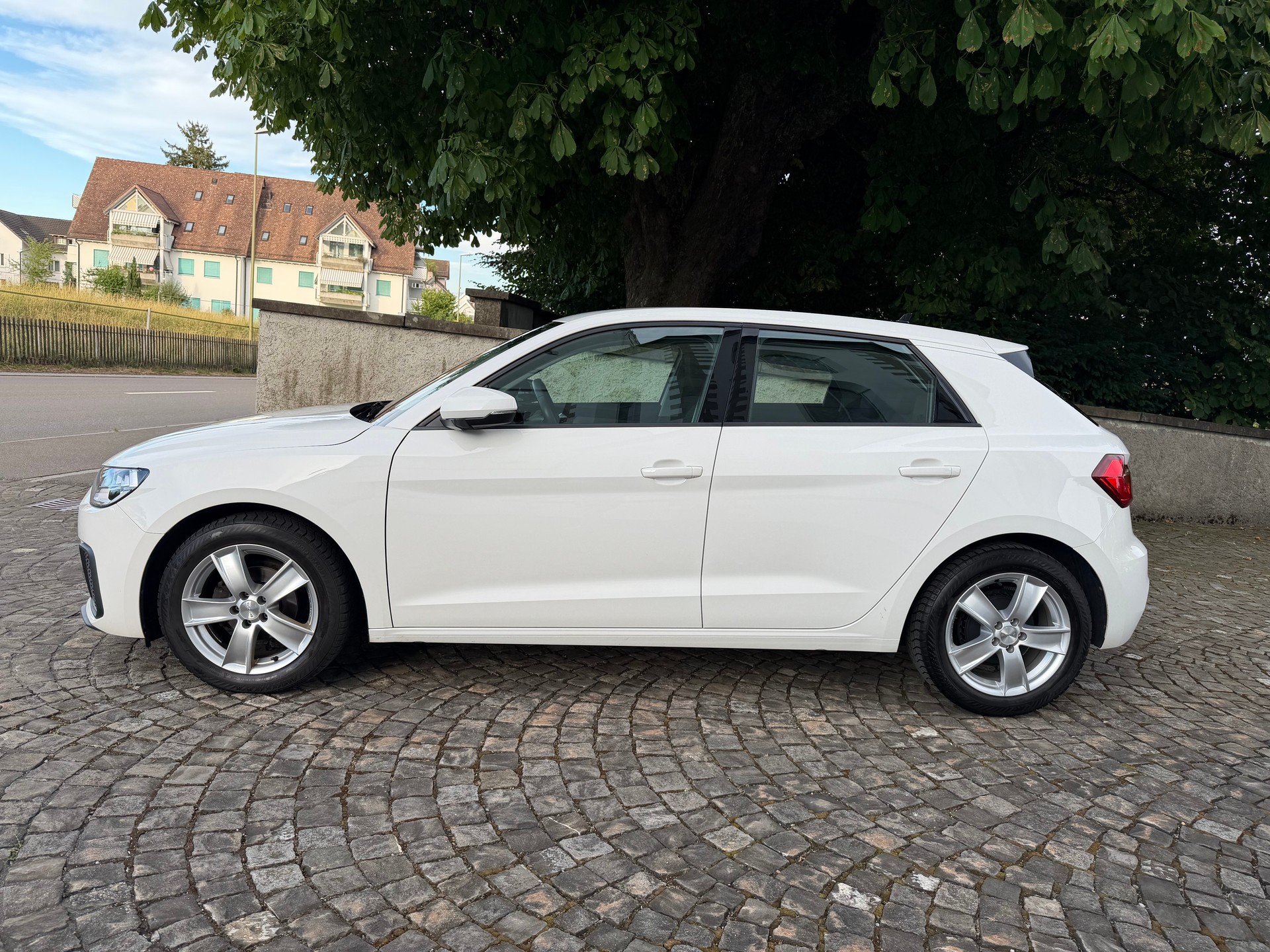 AUDI A1 Sportback 25 TFSI advanced/Ab MFK/Frisch ab Service/36 Monate Garantie/8 Fach/Digital Cockpit/Apple CarPlay/DAB+/Klima-image-7
