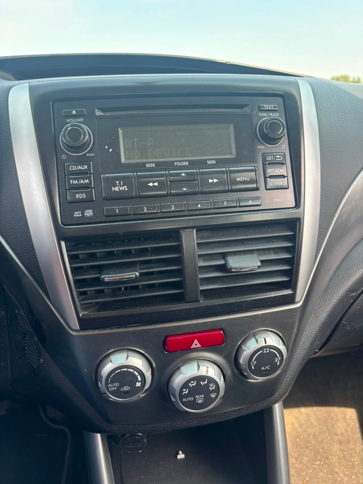 SUBARU Forester 2.0D X Swiss-image-6