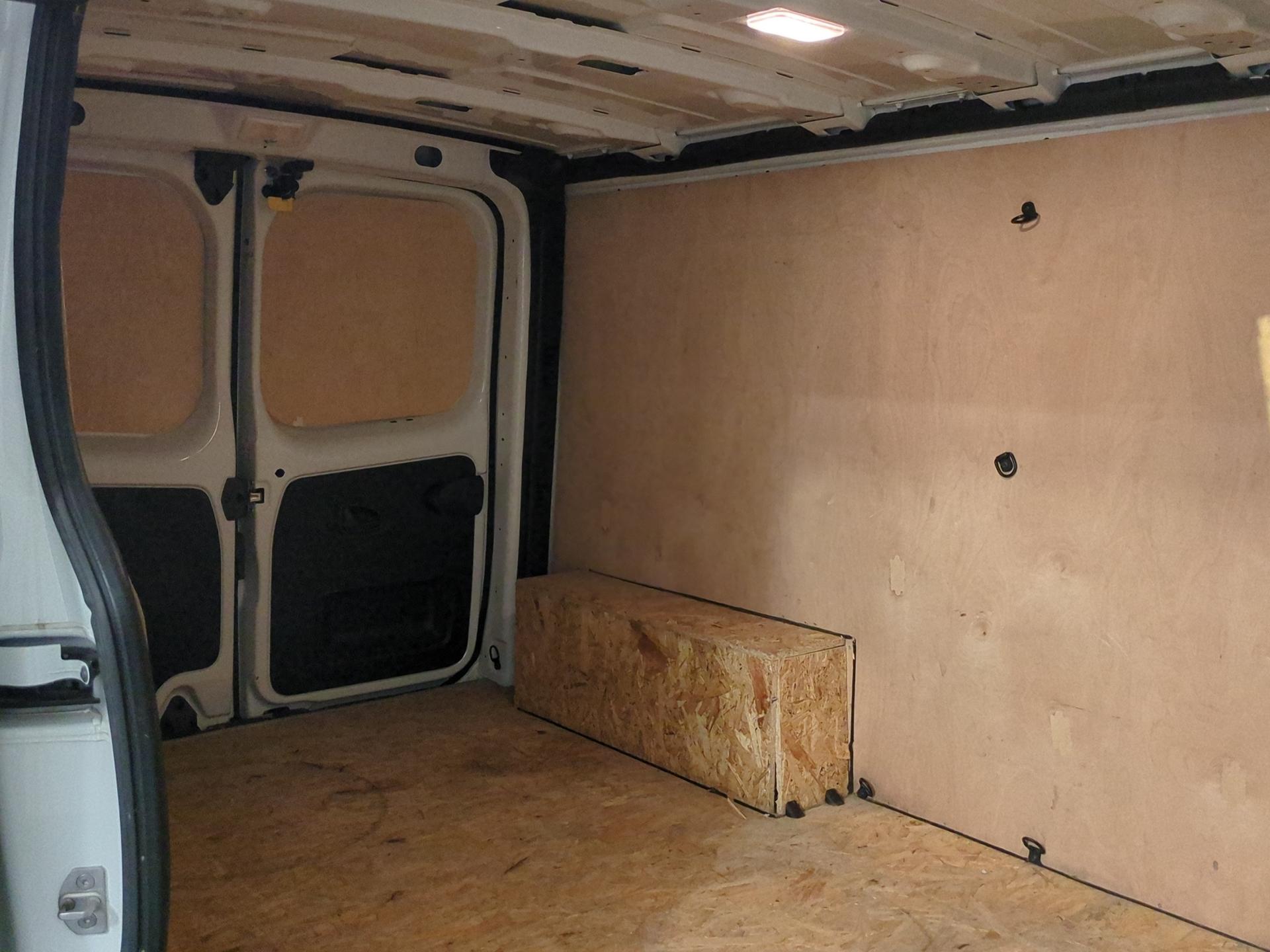 RENAULT Trafic 2.0 Blue dCi 130 Advance L2H1 EN-image-14