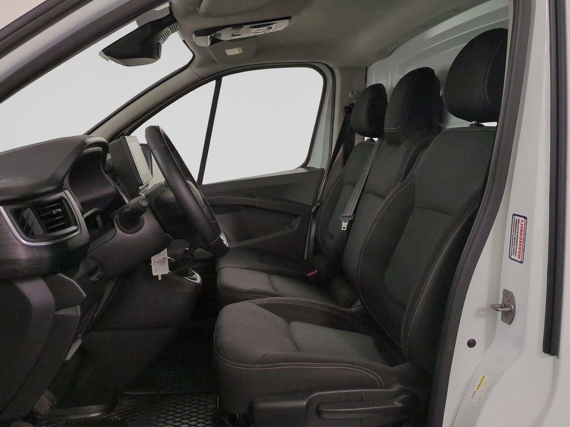 RENAULT Trafic 2.0 Blue dCi 130 Advance L2H1 EN-image-8