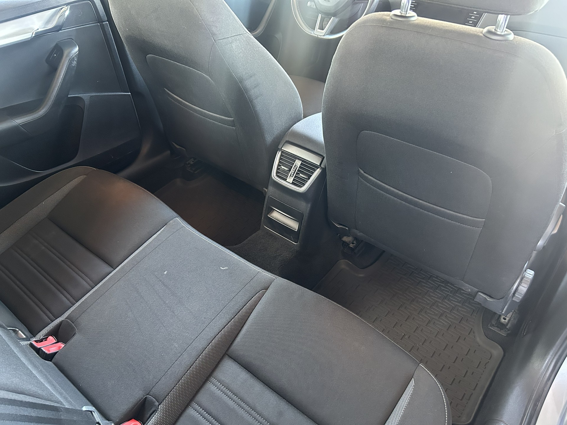 SKODA Octavia Combi 2.0 TSI Soleil 4x4 DSG-image-5