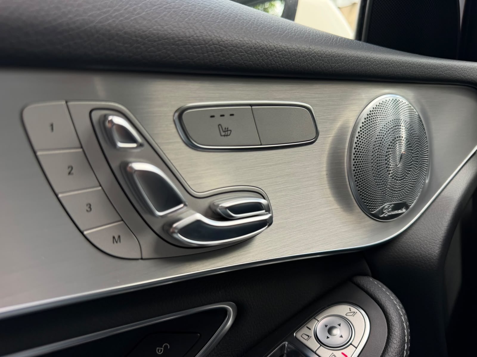 MERCEDES-BENZ GLC 250 d Exclusive 4Matic 9G-Tronic-image-9