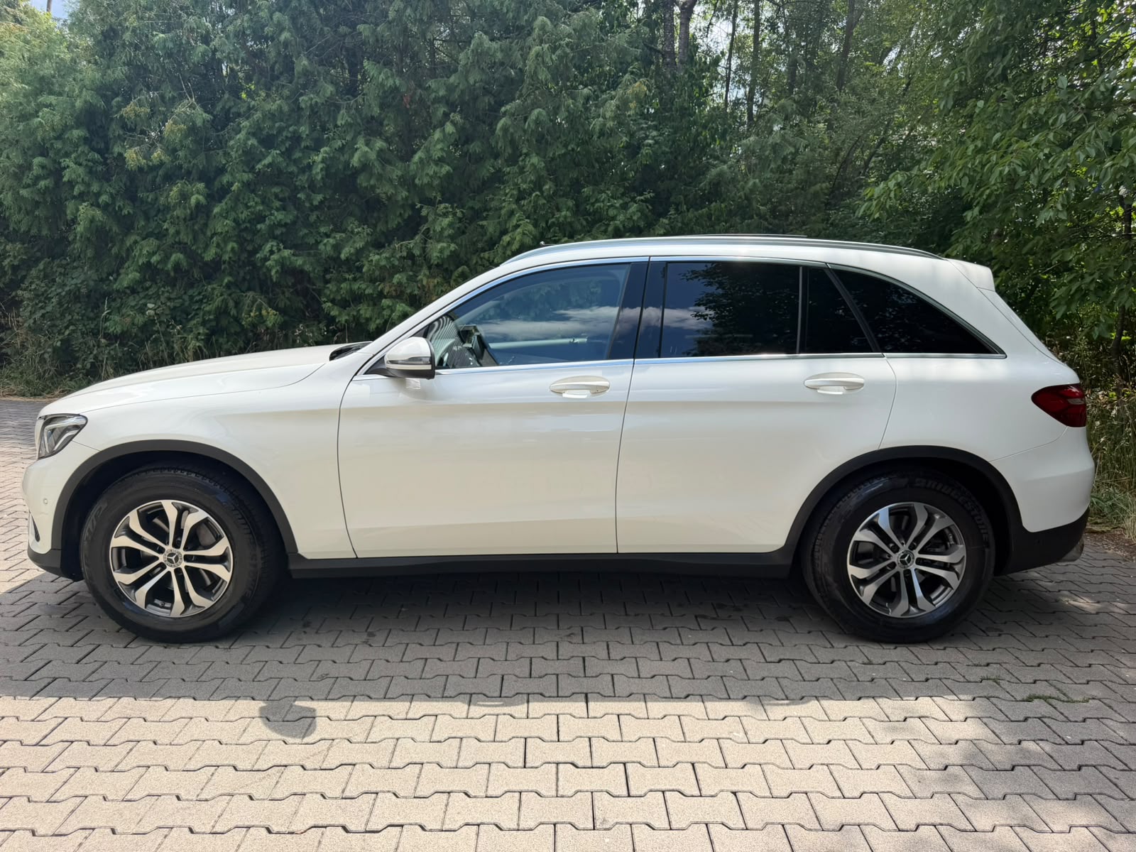 MERCEDES-BENZ GLC 250 d Exclusive 4Matic 9G-Tronic-showroom-element-1