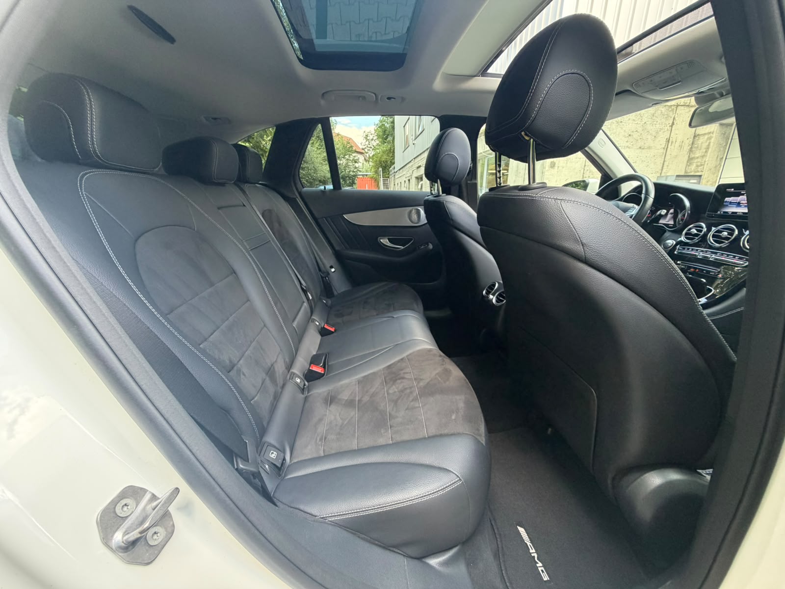 MERCEDES-BENZ GLC 250 d Exclusive 4Matic 9G-Tronic-image-14