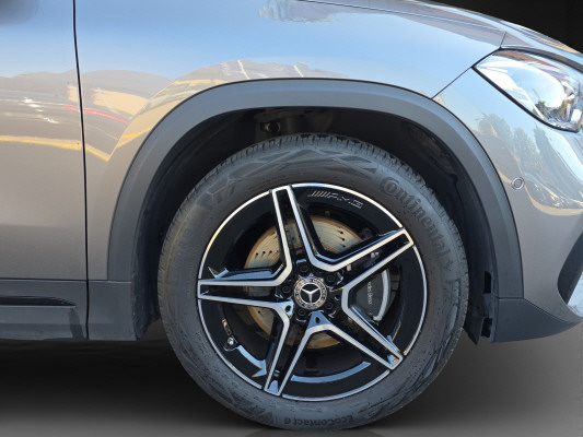 MERCEDES-BENZ GLA 200 4M AMG Line 8G-D-image-5