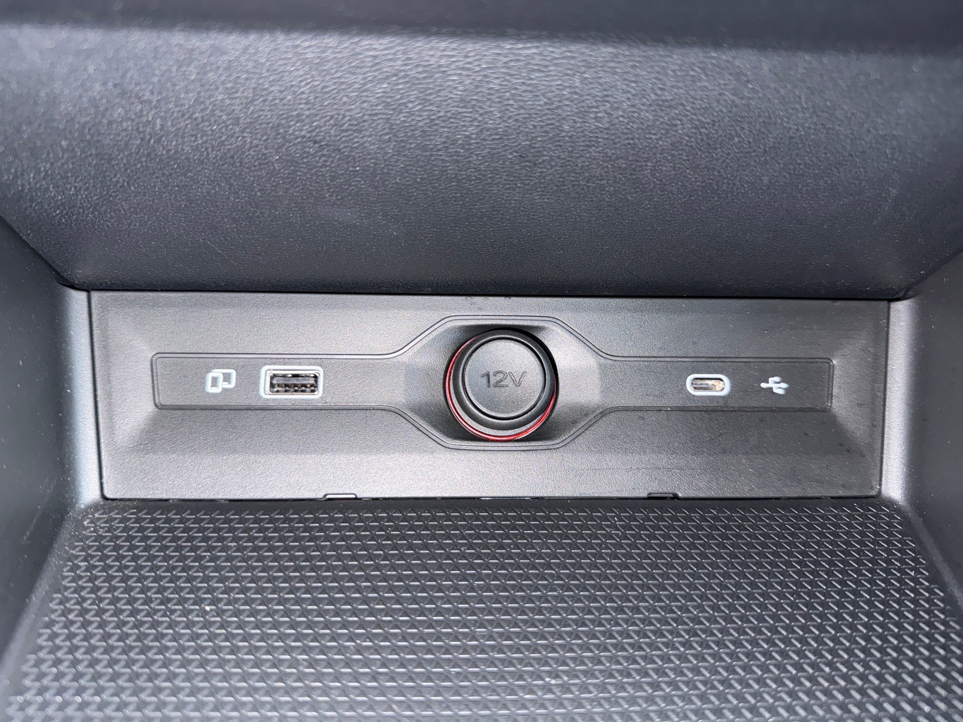 MG 3 1.5 Hybrid Luxury Aut.-image-6