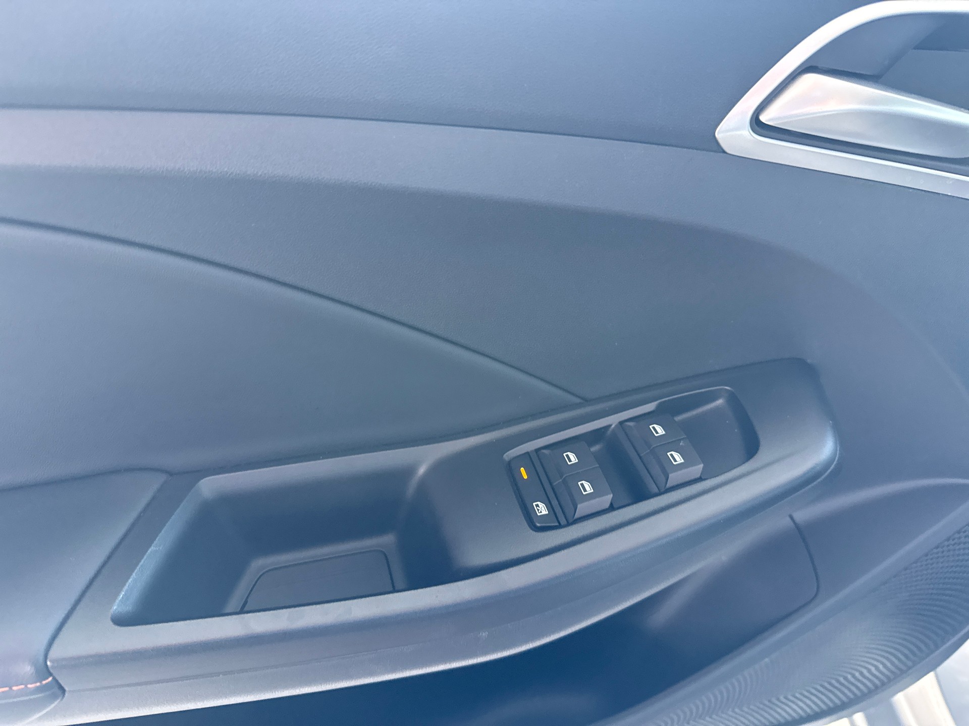 MG 3 1.5 Hybrid Luxury Aut.-image-4