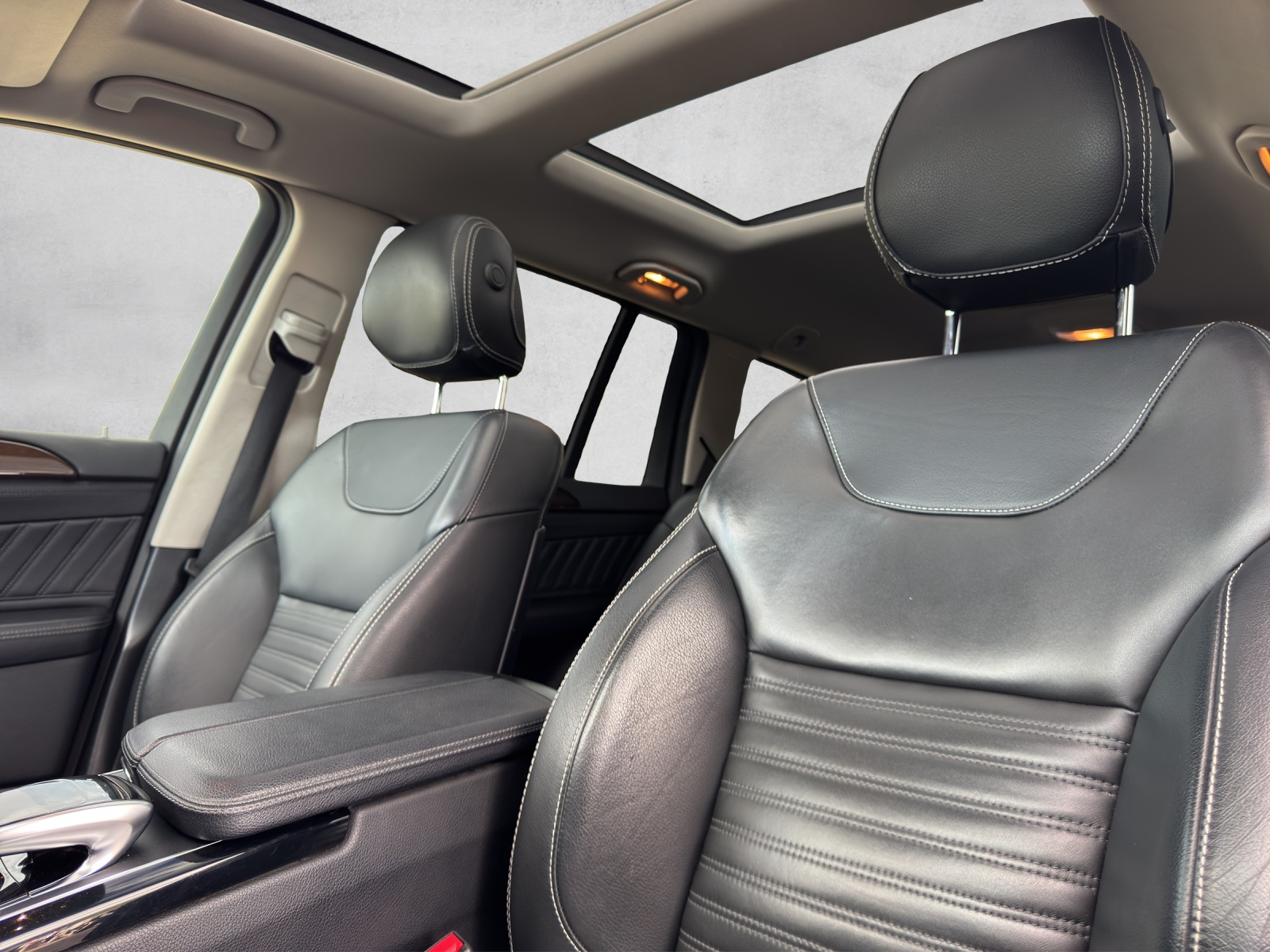 MERCEDES-BENZ GLS 350 d 4Matic 9G-TRONIC-image-13
