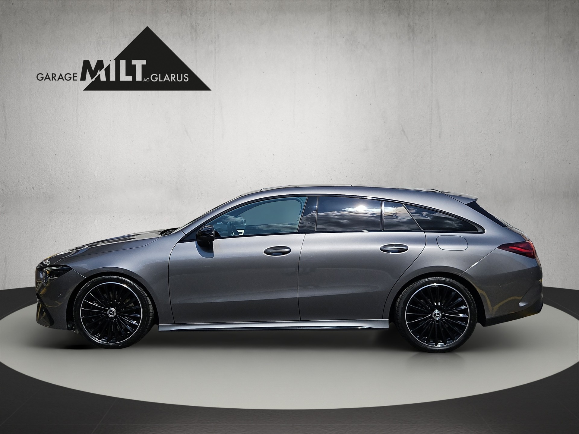 MERCEDES-BENZ CLA 250 AMG Line 4matic Shooting Brake-showroom-element-3