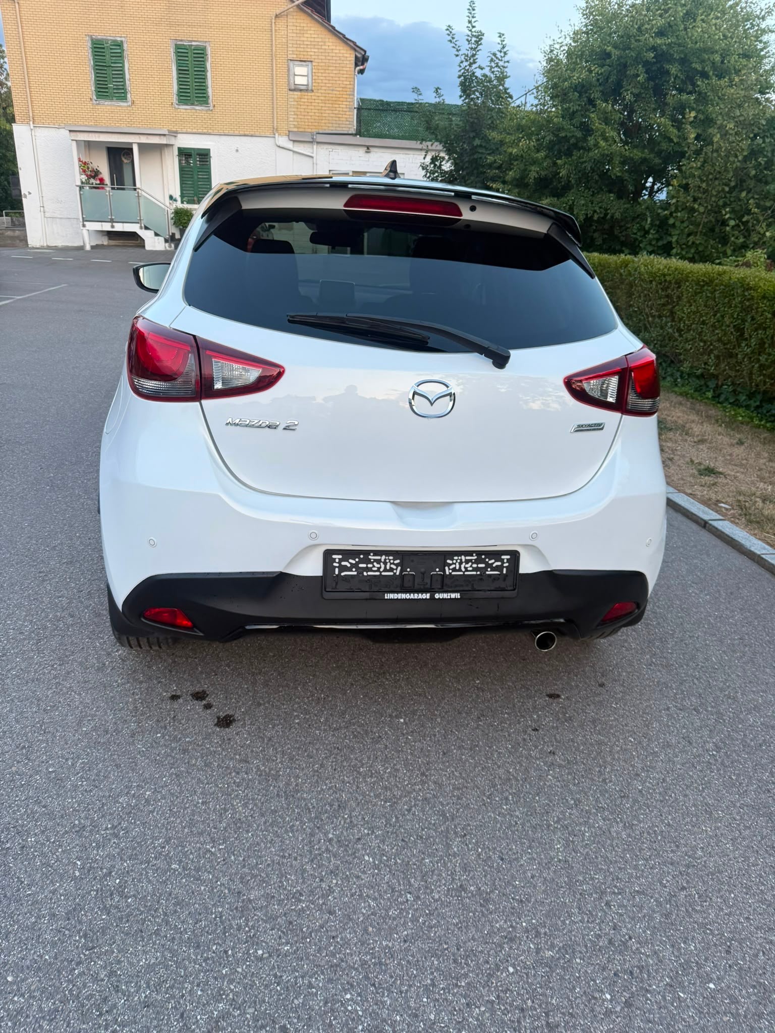 MAZDA 2 1.5i 16V Skyactiv-G Revolution Drive-image-2