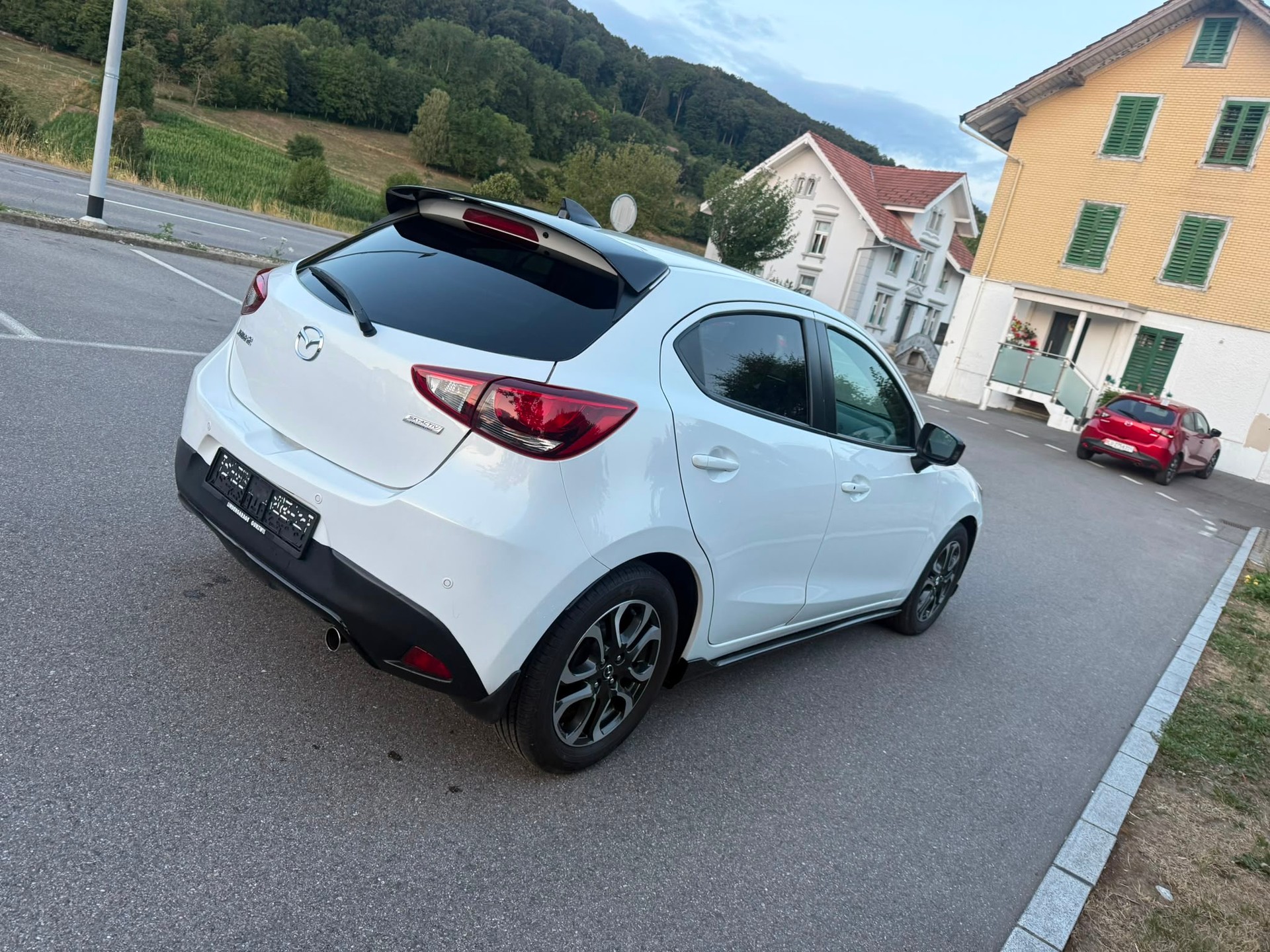 MAZDA 2 1.5i 16V Skyactiv-G Revolution Drive-image-3