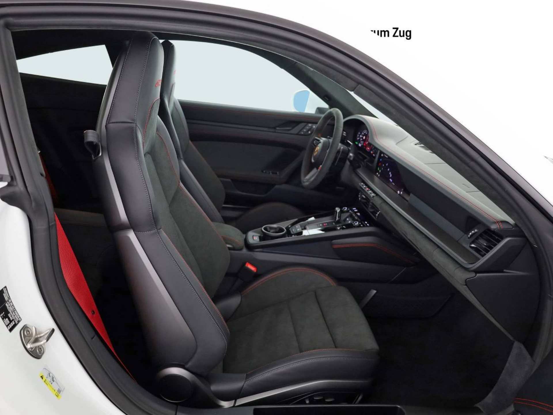 PORSCHE 911 Carrera GTS-image-9