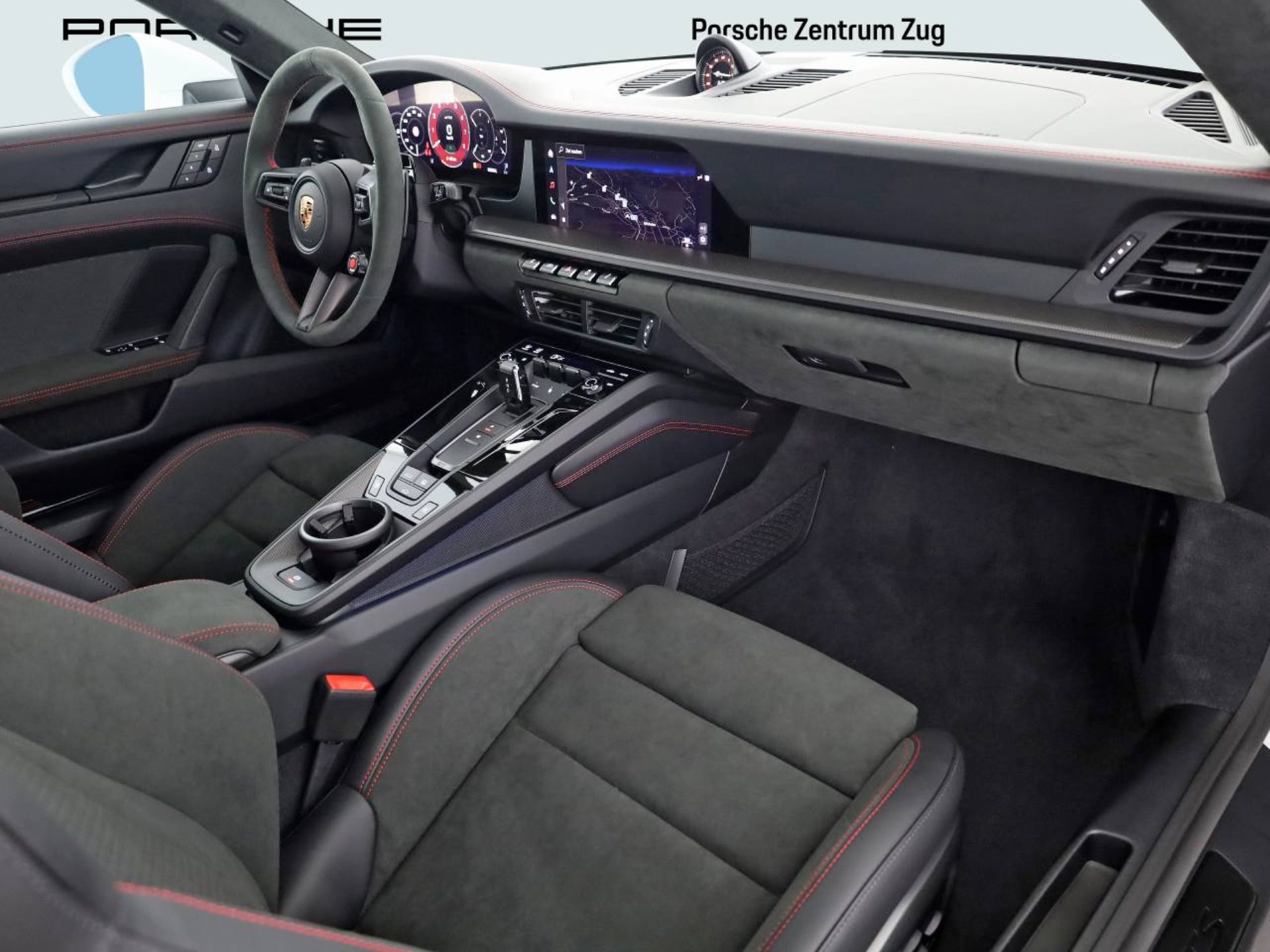 PORSCHE 911 Carrera GTS-image-8