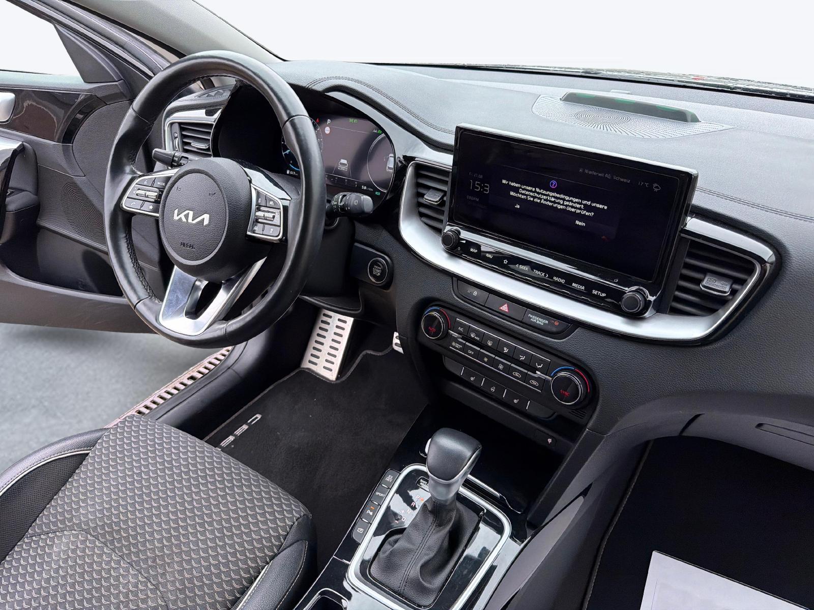 KIA Ceed SW 1.6 GDi Plug-in Hybrid Style-image-9