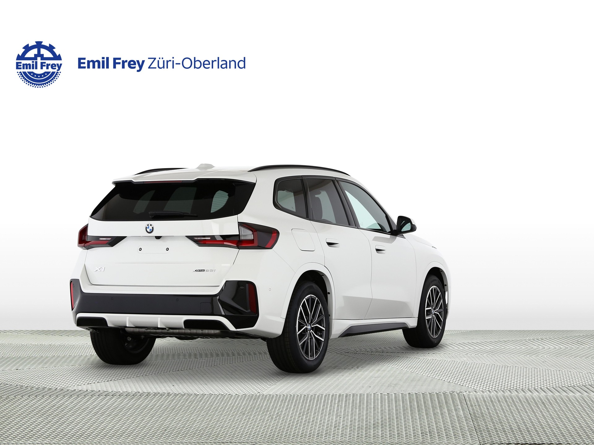 BMW X1 23i xDrive paddles-showroom-element-2