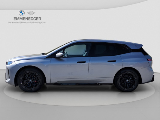 BMW iX xDrive60 M Sport Pro-showroom-element-1