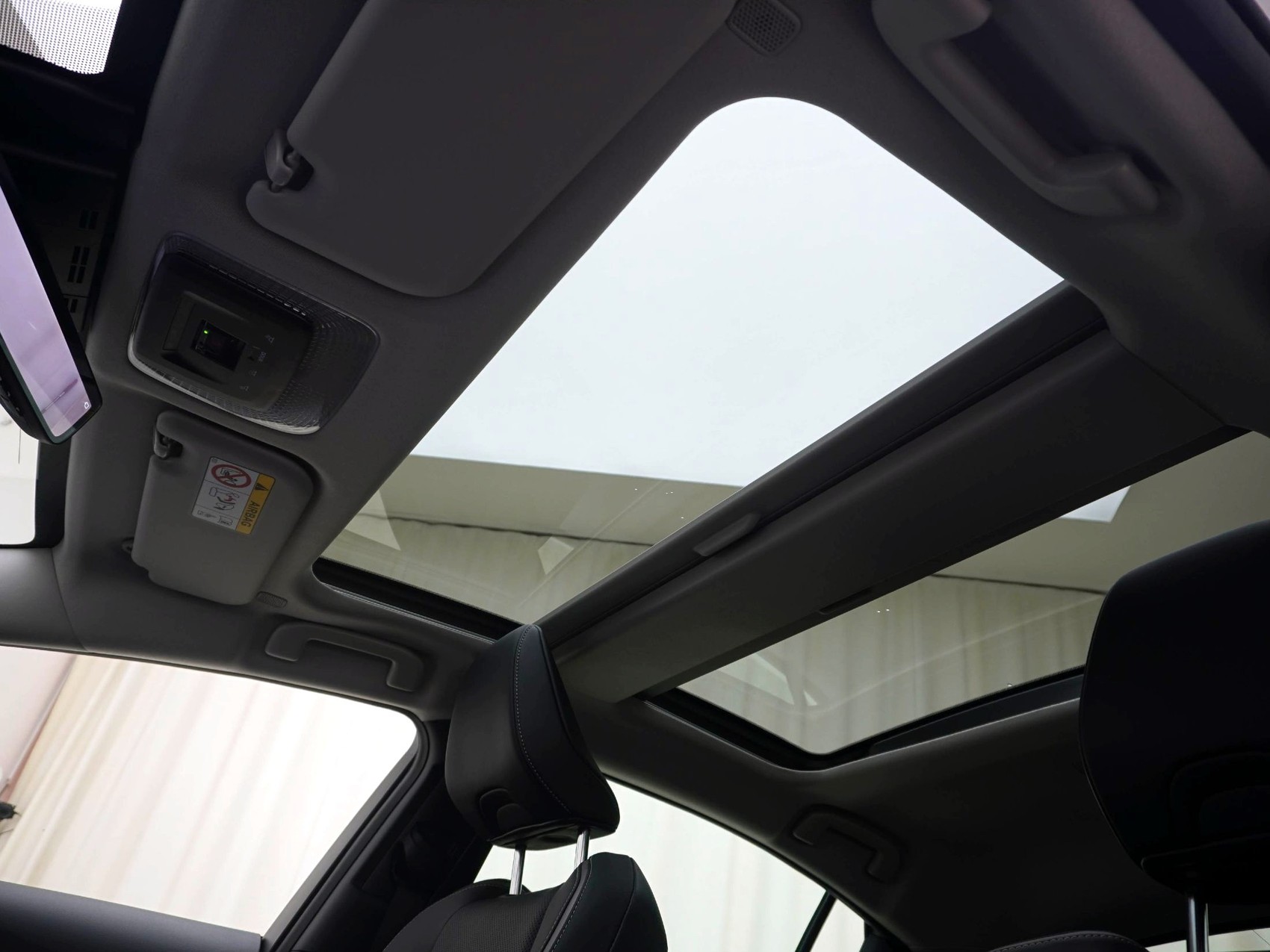 TOYOTA Prius 2.0 Plug-In-Hybrid Premium ** Sitz mit Memory **-image-18