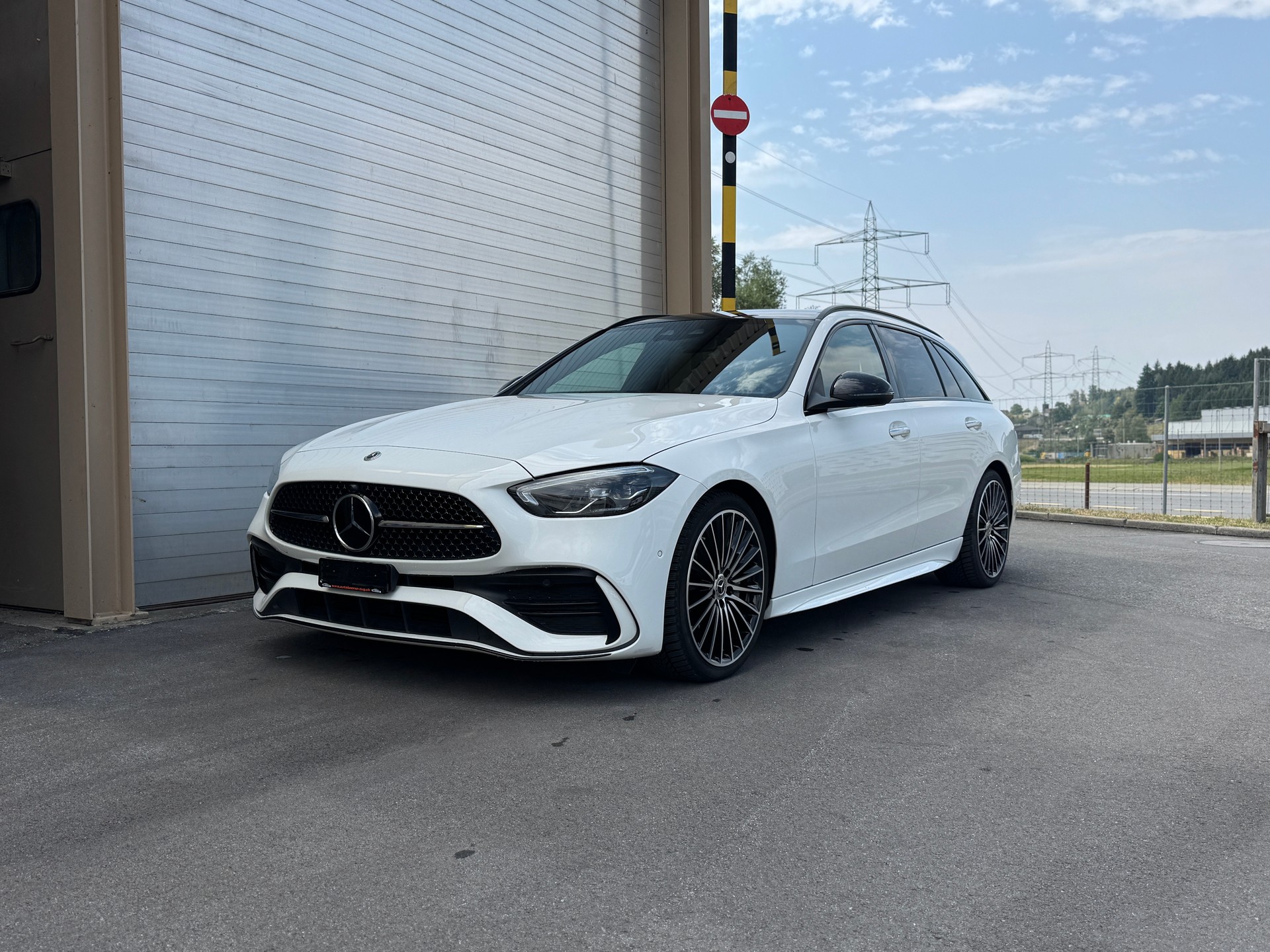 MERCEDES-BENZ C 200 T 4Matic AMG Line-image-0