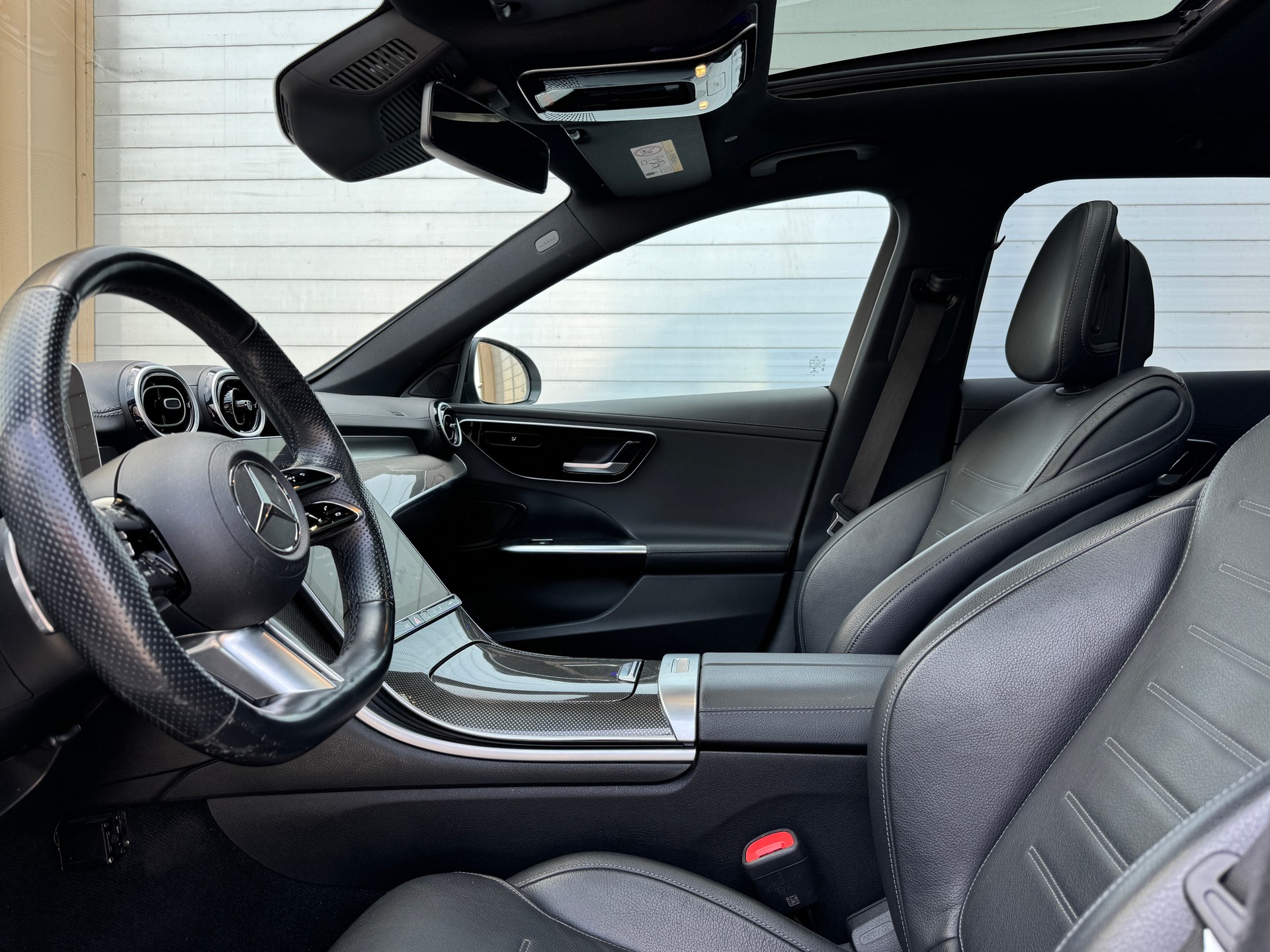 MERCEDES-BENZ C 200 T 4Matic AMG Line-image-14