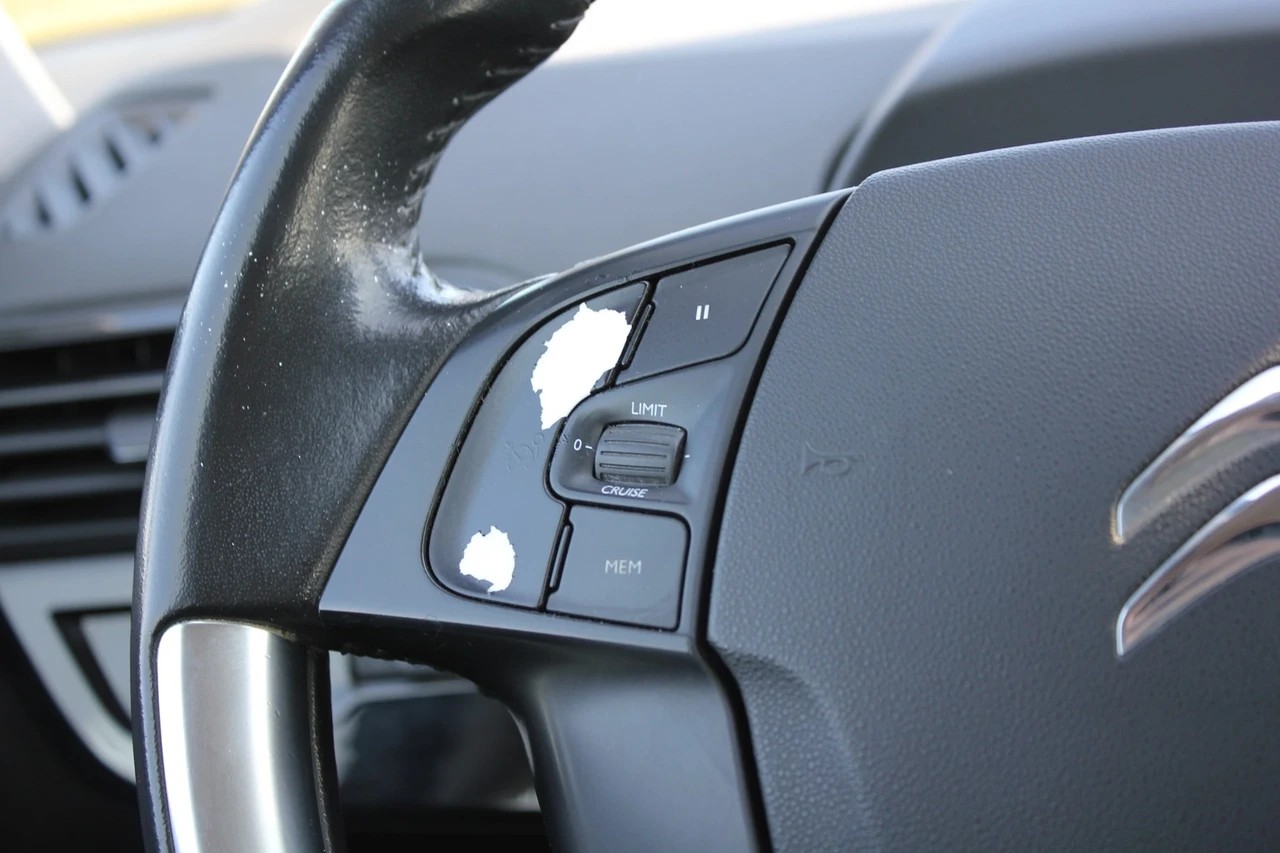 CITROEN C4 Picasso 1.2 Pure Tech Feel EAT6-image-10