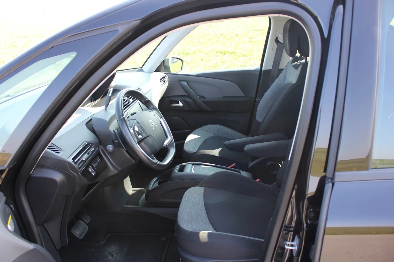 CITROEN C4 Picasso 1.2 Pure Tech Feel EAT6-image-4