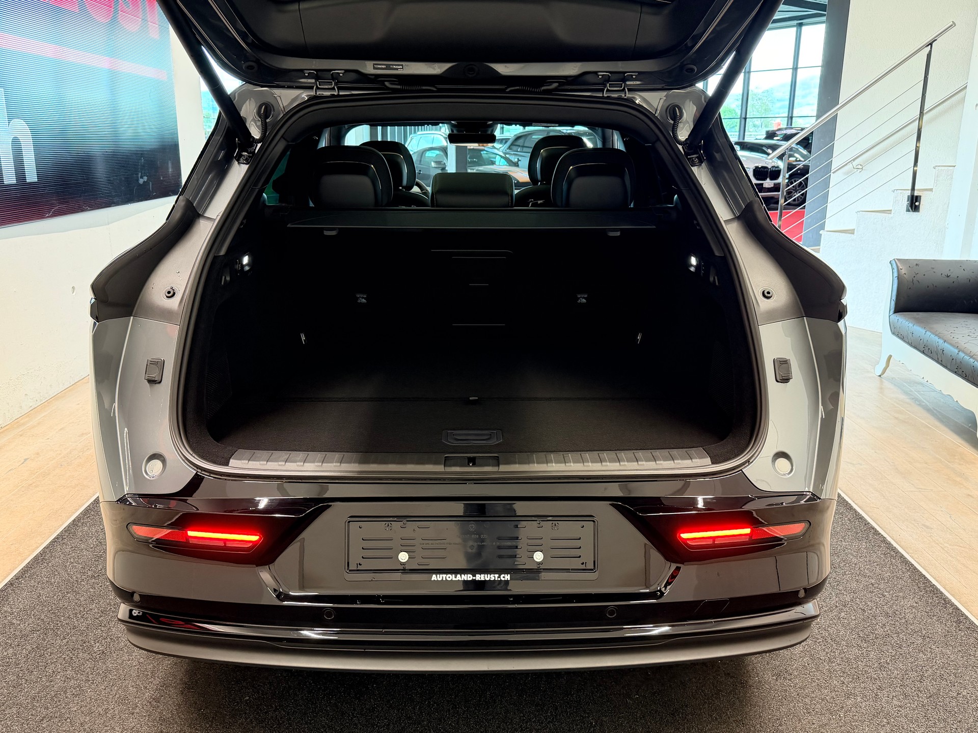 ZEEKR 7X 100kWh Privilege AWD-image-10