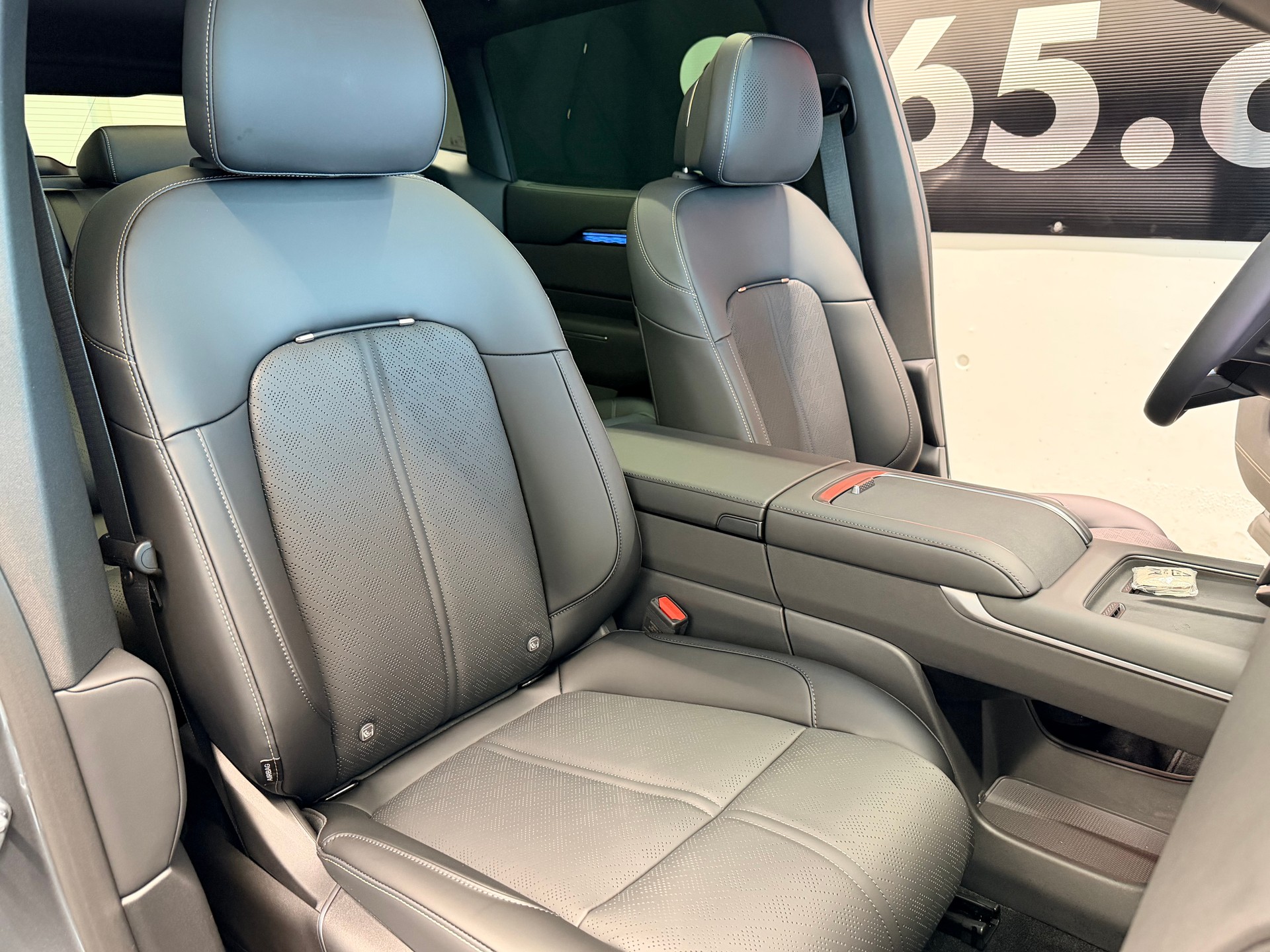ZEEKR 7X 100kWh Privilege AWD-image-23