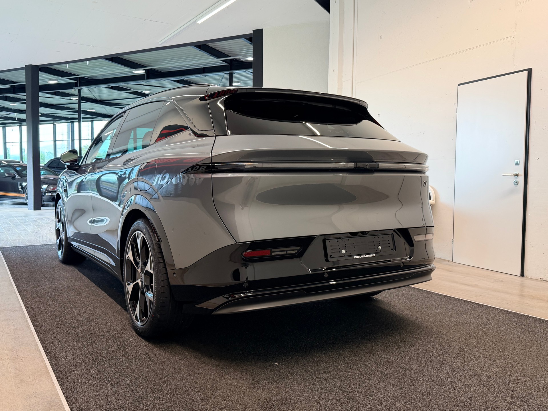 ZEEKR 7X 100kWh Privilege AWD-image-8