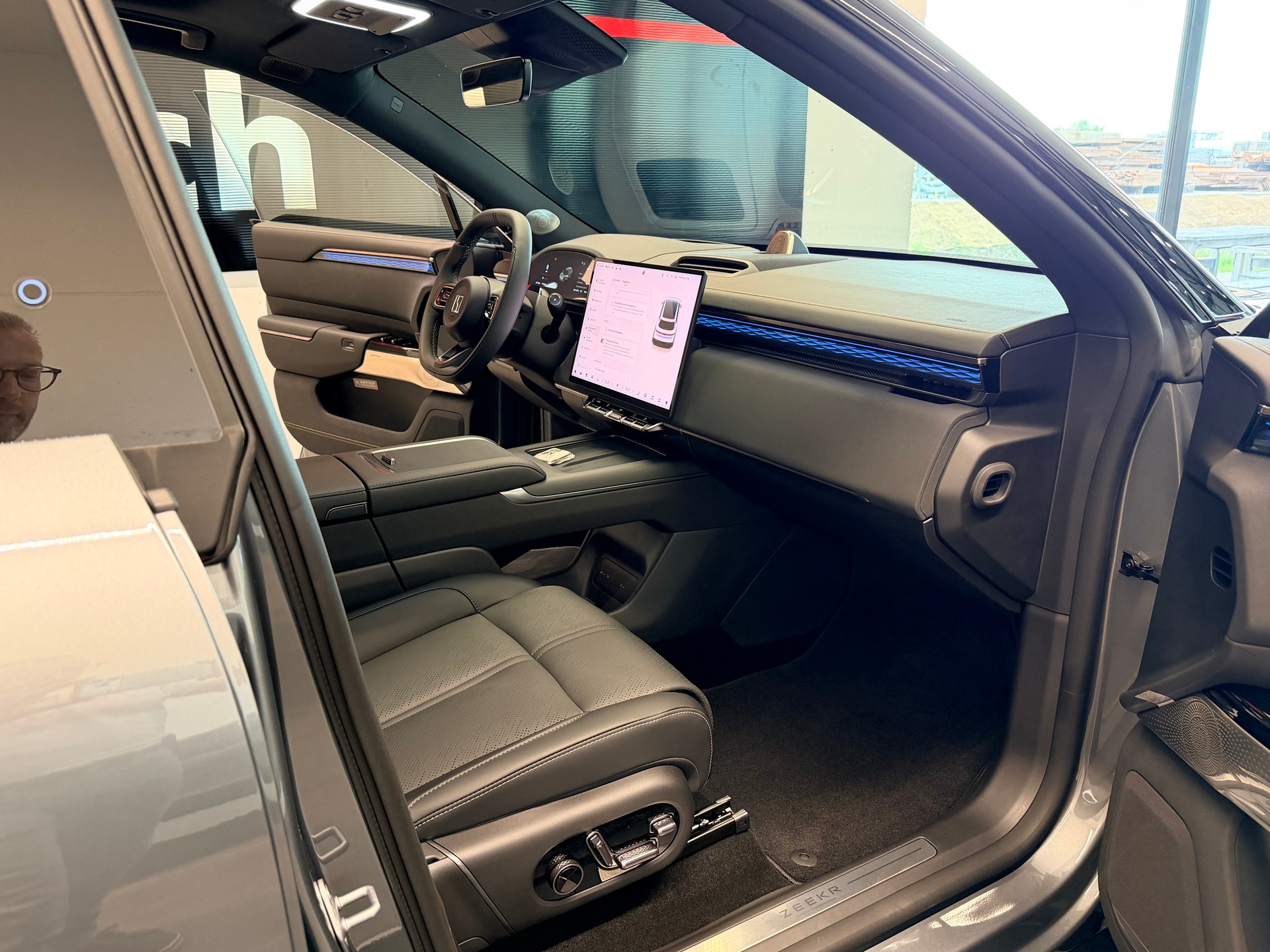 ZEEKR 7X 100kWh Privilege AWD-image-21