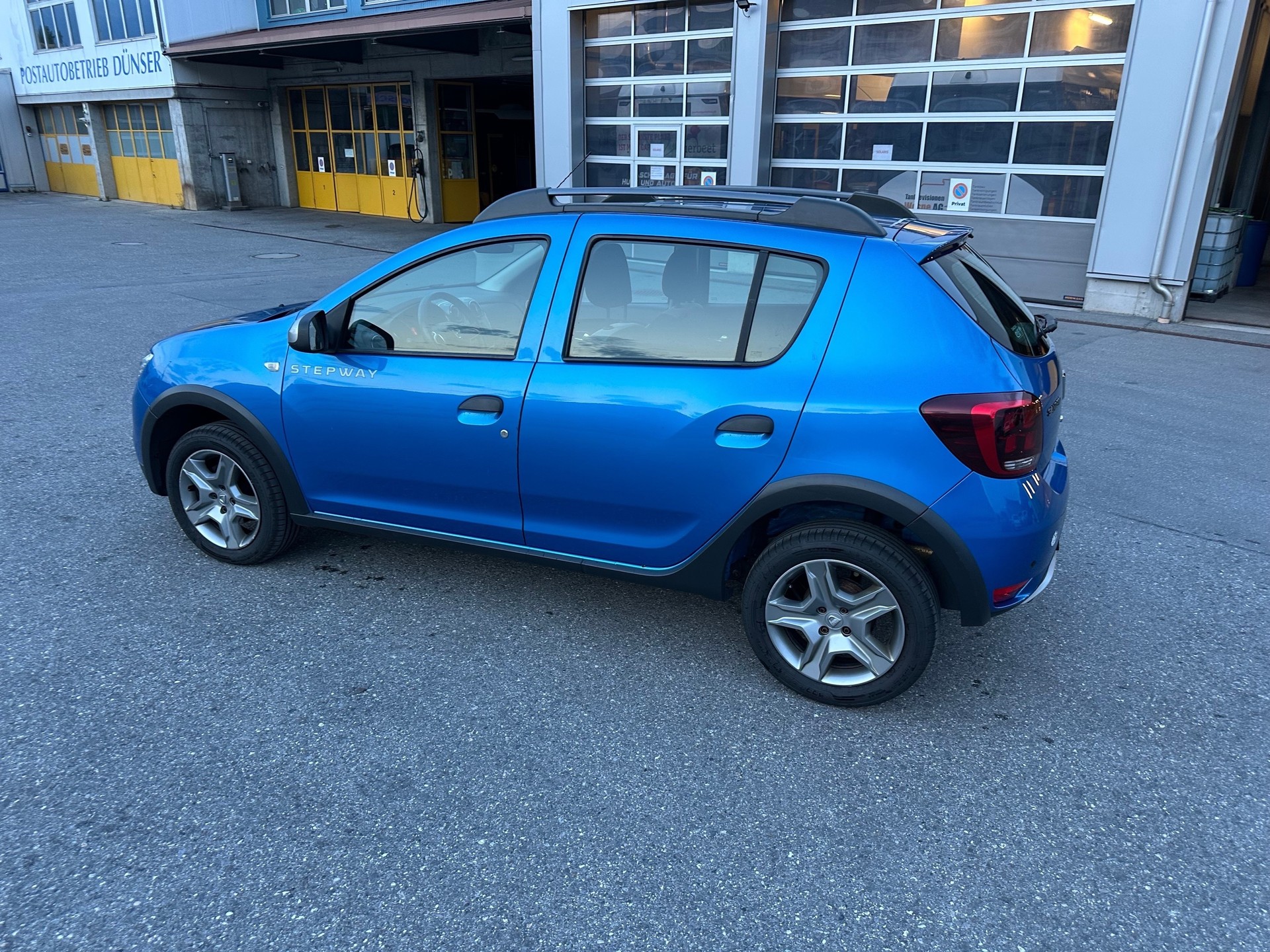 DACIA Sandero Tce 90 Ambiance-image-1