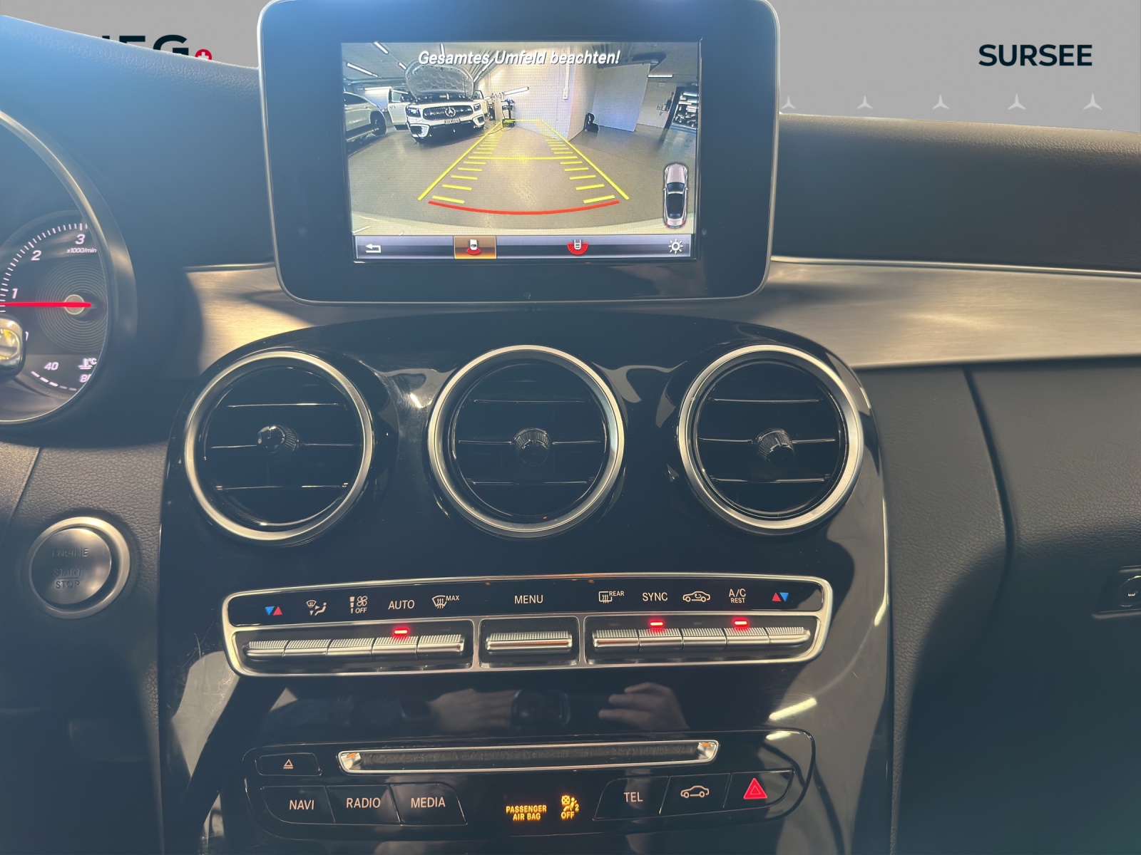 MERCEDES-BENZ C 220 d Cabriolet 4Matic 9G-Tronic-image-11