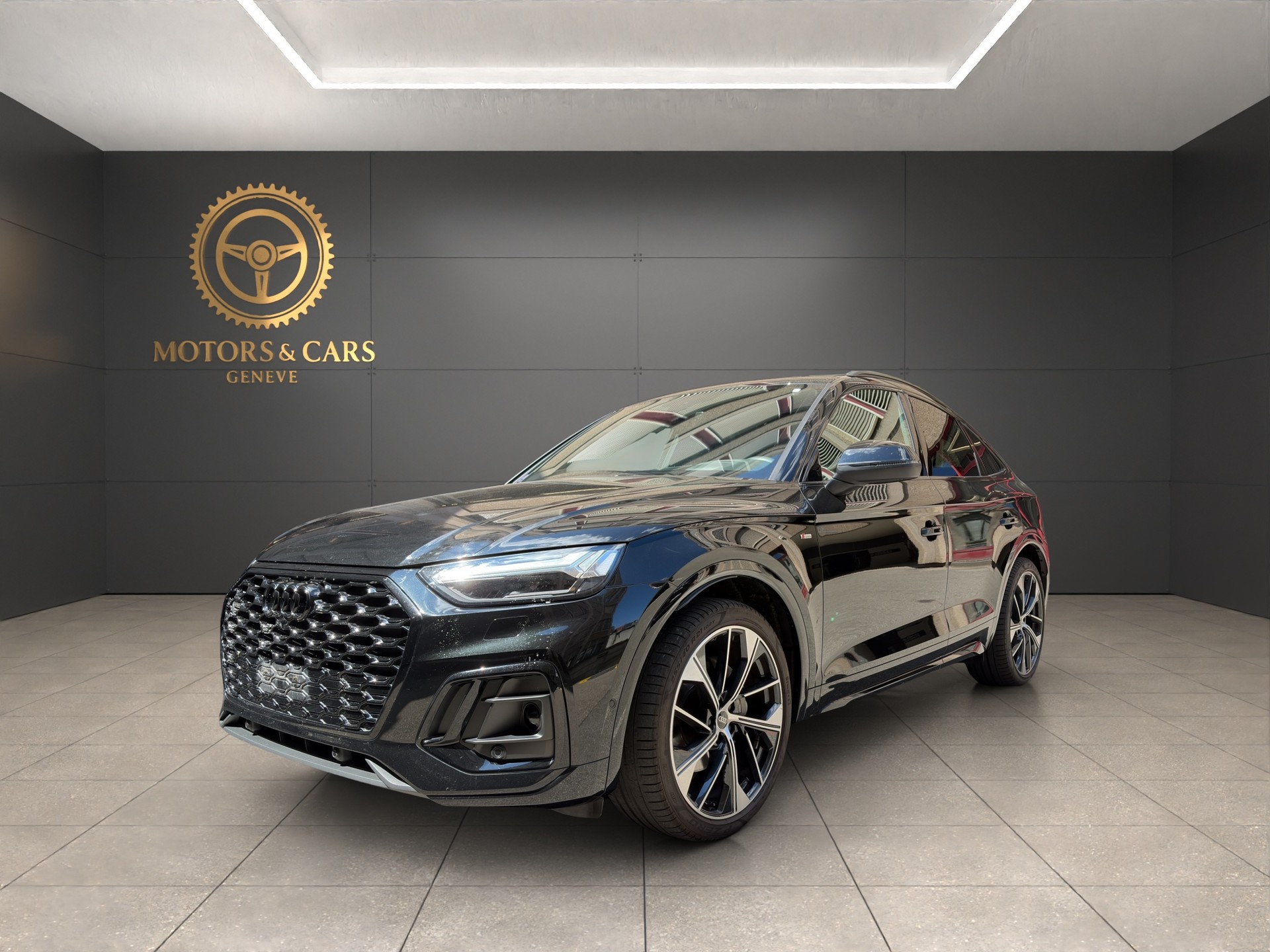 AUDI Q5 Sportback 45 TFSI S line quattro S-tronic-image-0