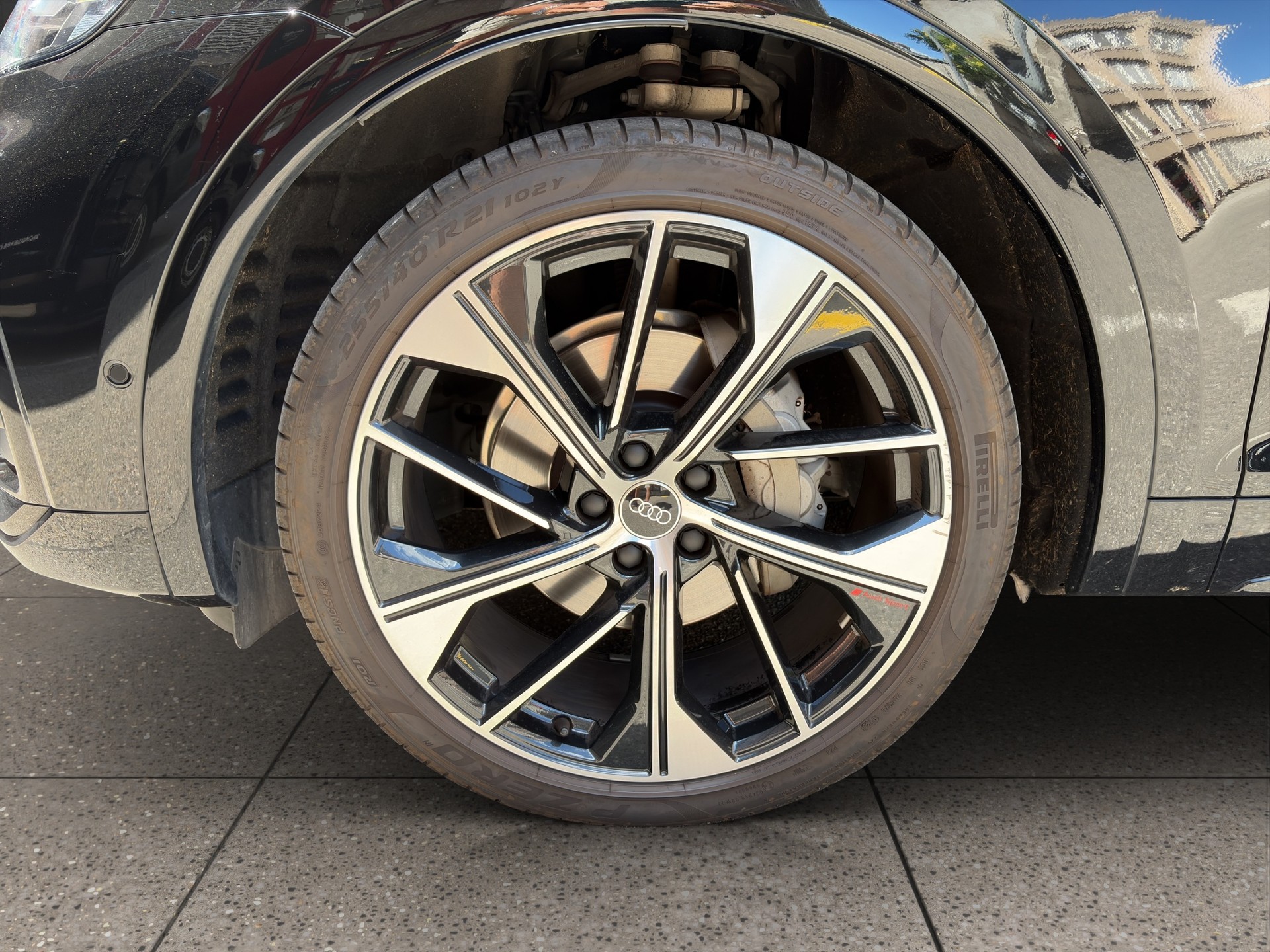 AUDI Q5 Sportback 45 TFSI S line quattro S-tronic-image-8